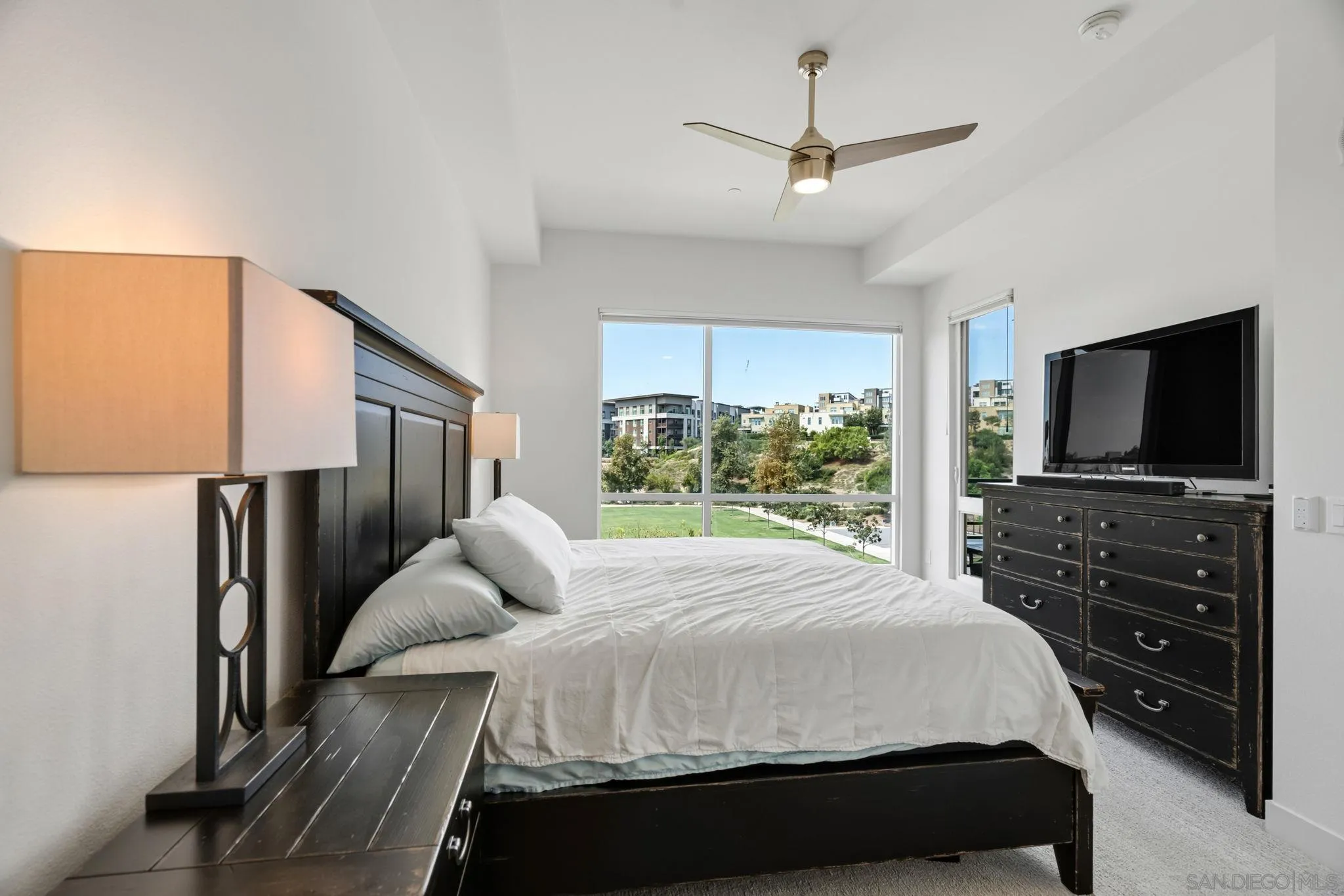 https://cdn.realtyfeed.com/cdn/127/260022533/977bb3e3af54d2f85e5a5777c361a4cb.webp