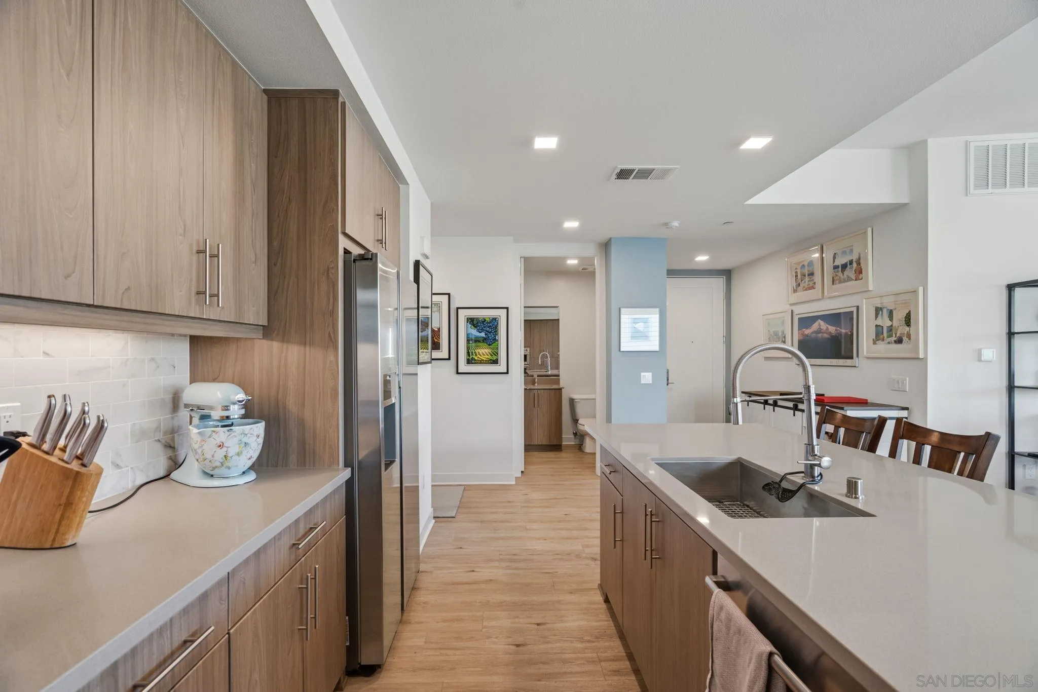 https://cdn.realtyfeed.com/cdn/127/260022533/c353f9019a69a8c7c95f45e81e05caff.webp