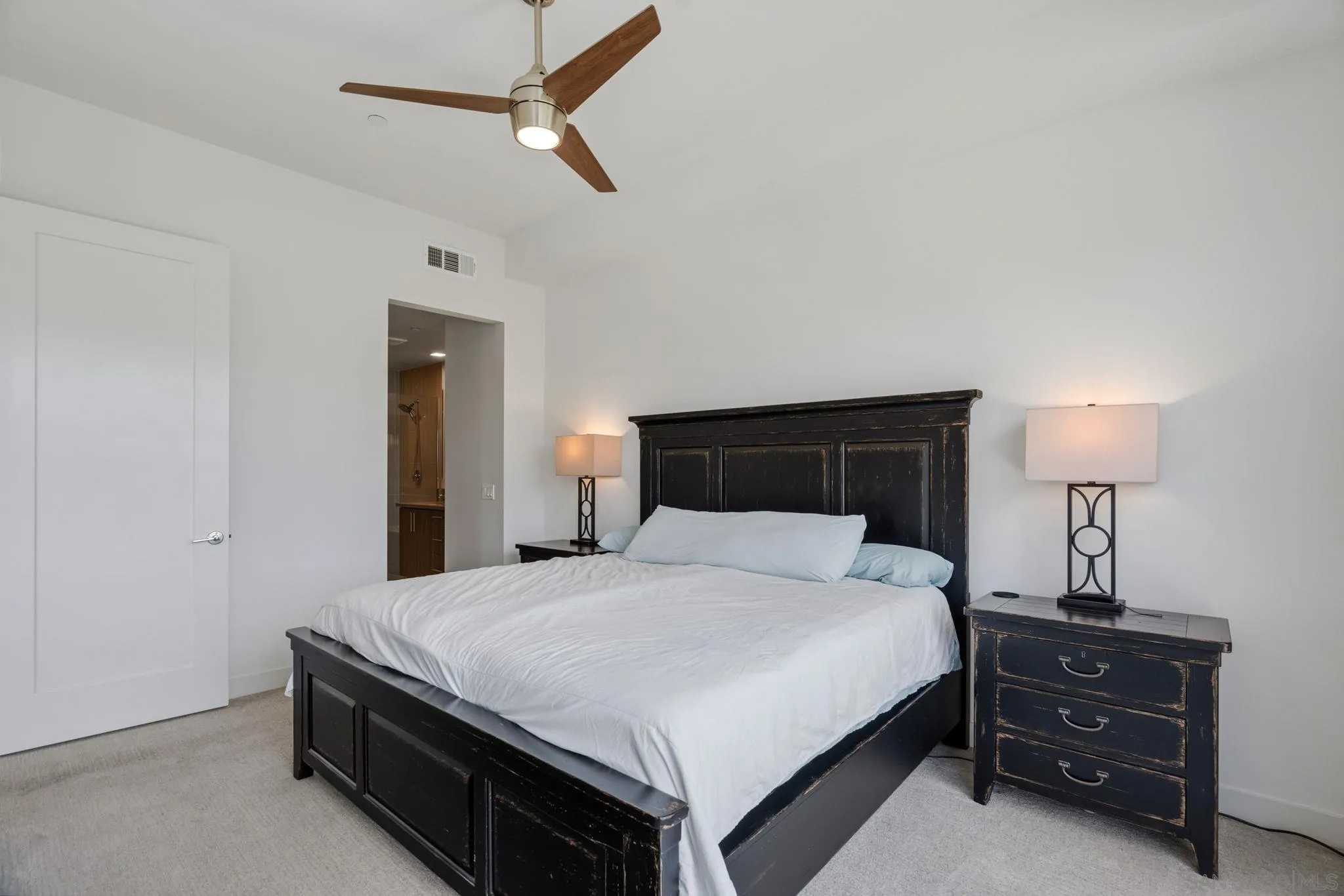 https://cdn.realtyfeed.com/cdn/127/260022533/e1a0386c5811819d3d5d46fe89efa043.webp