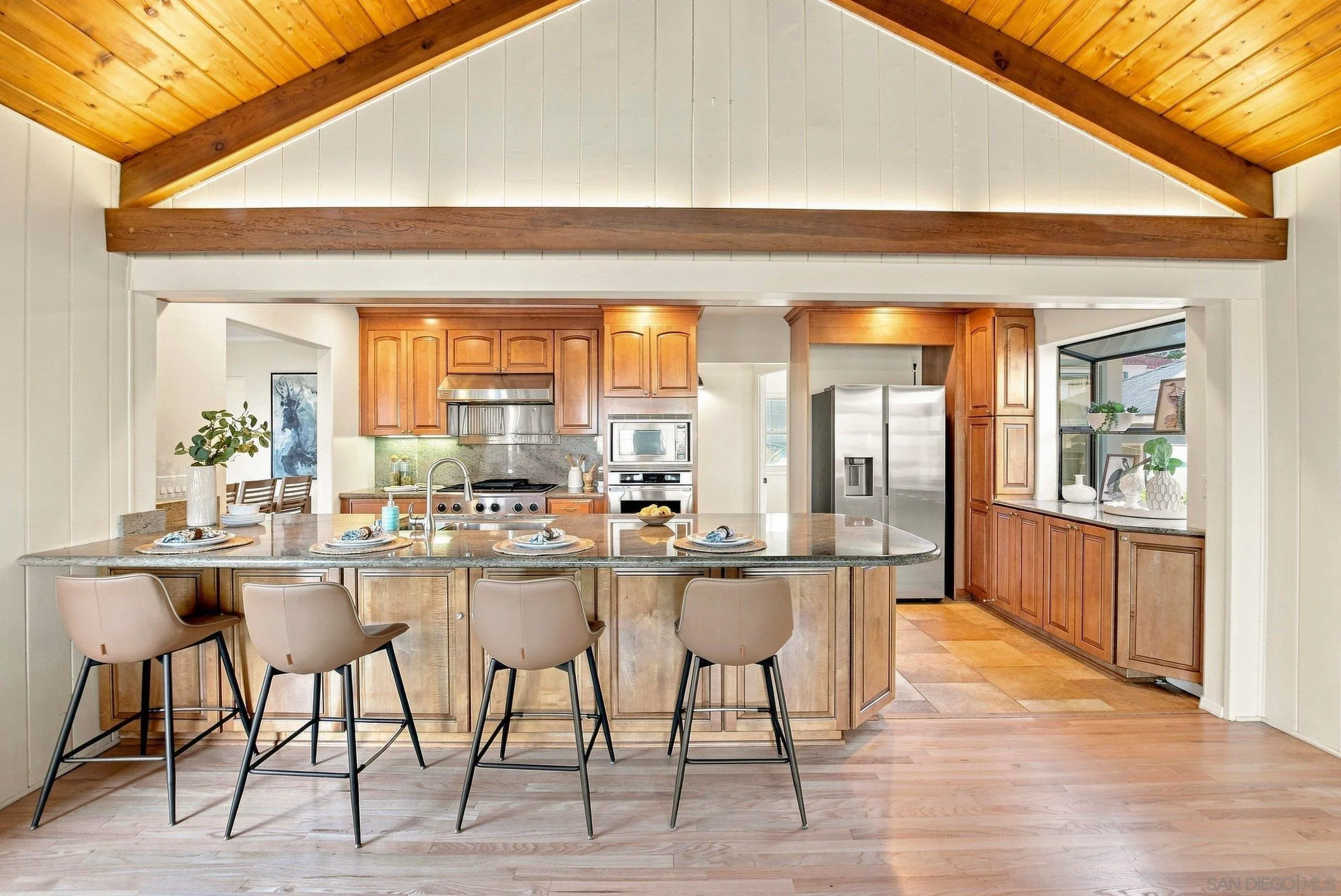 https://cdn.realtyfeed.com/cdn/127/260022534/36f16c2b33a12d1ccf1a86644ca89501.webp