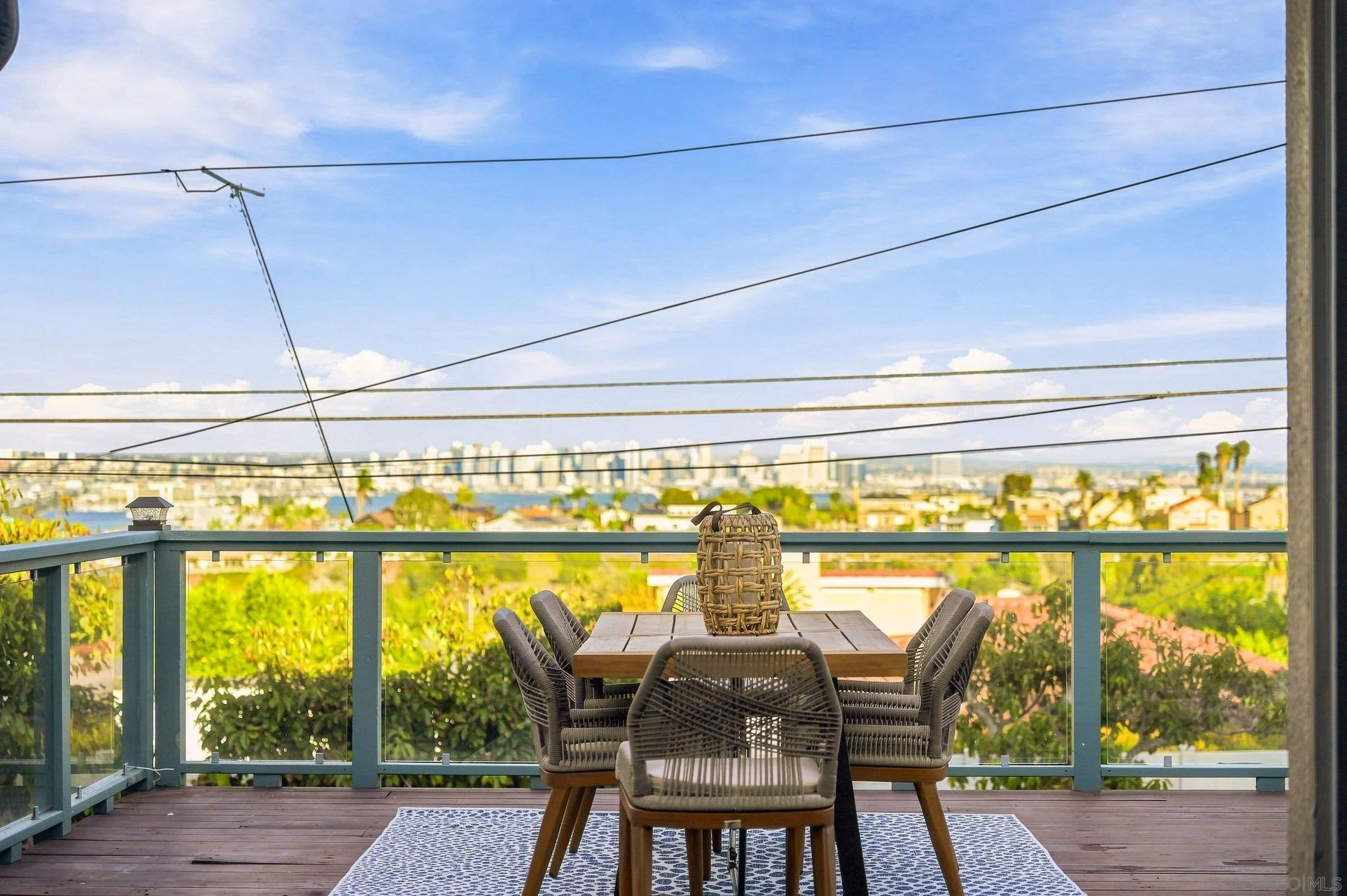 https://cdn.realtyfeed.com/cdn/127/260022534/dca8f3bcacf95951222cc21d41c1fb4f.webp