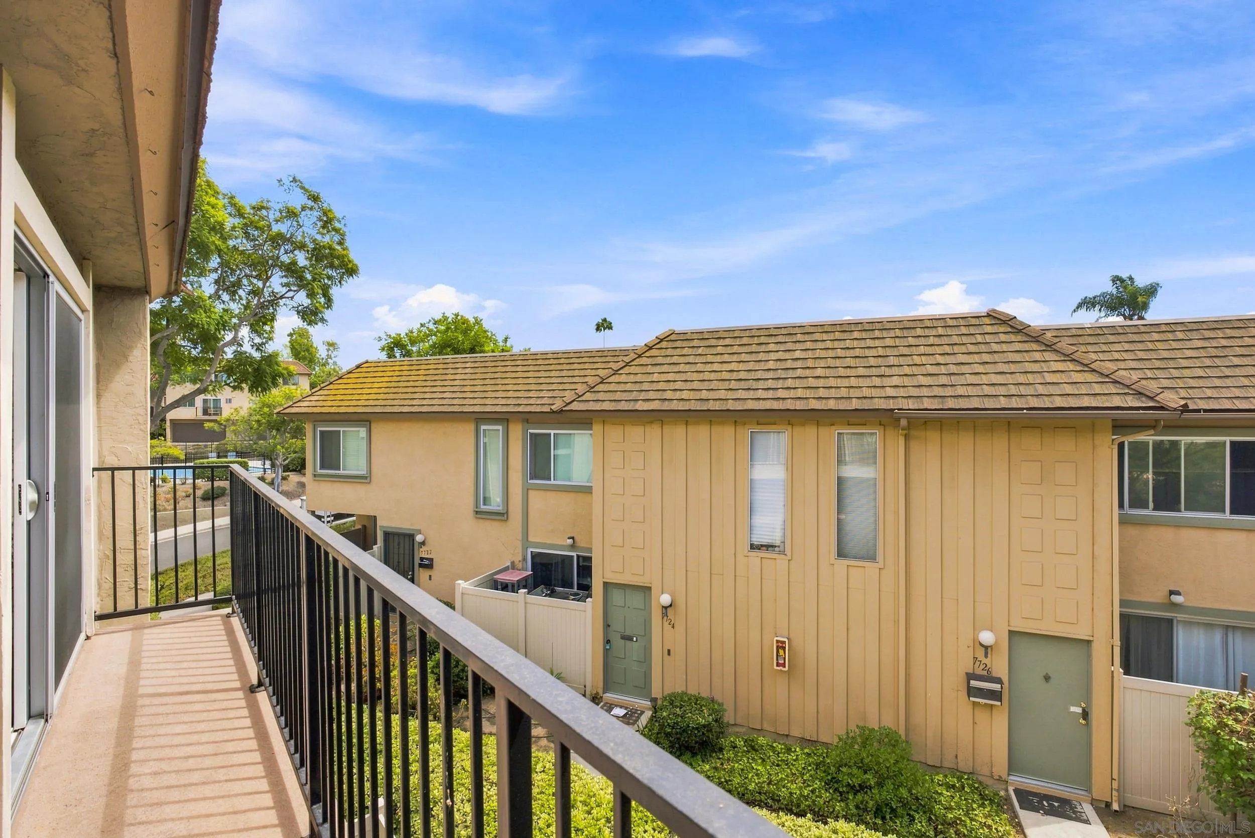https://cdn.realtyfeed.com/cdn/127/260022535/36a200ff37bcb34f43b5d20c505086fd.webp