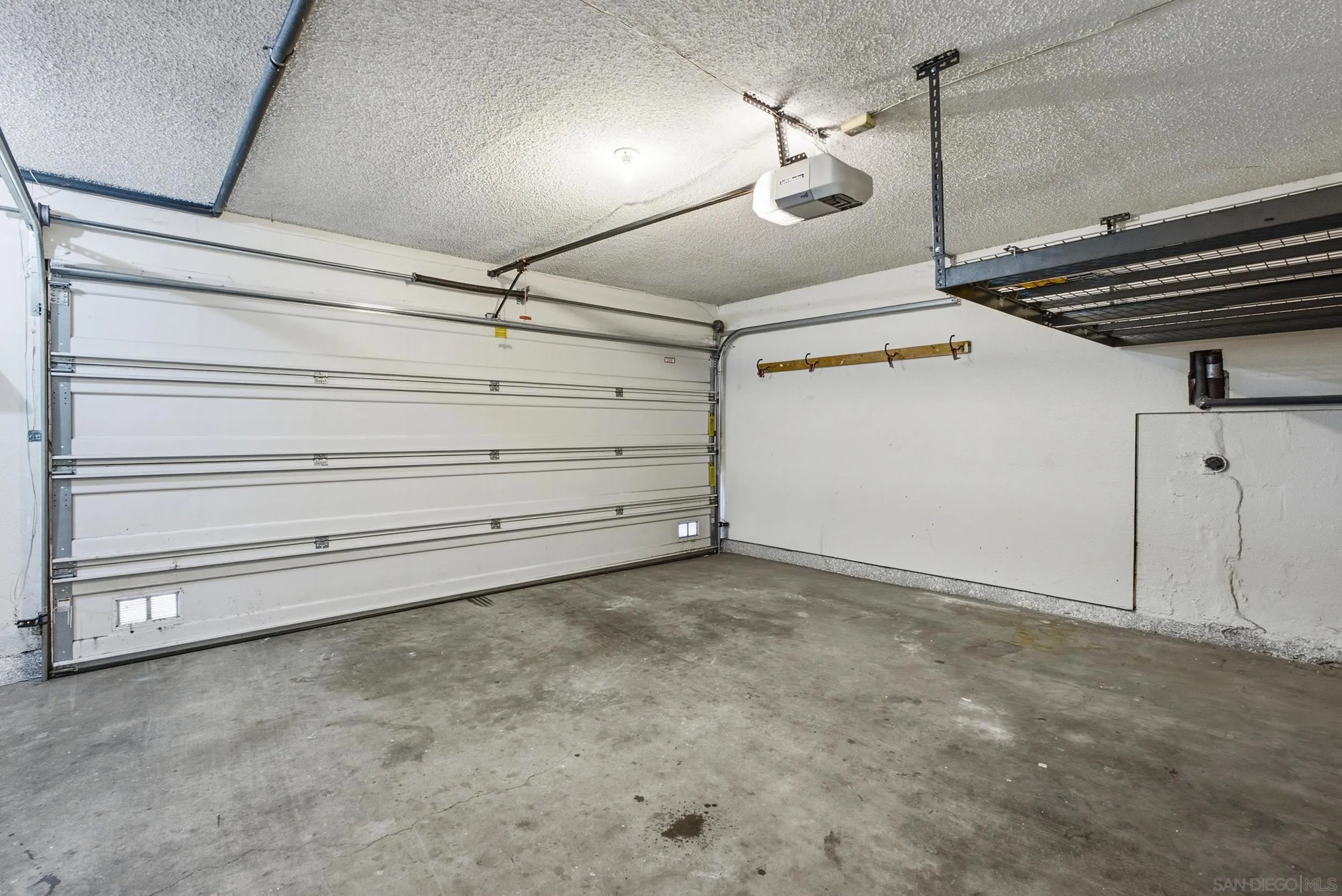 https://cdn.realtyfeed.com/cdn/127/260022535/76aaa5f4650b1b314e8489f18e051fda.webp