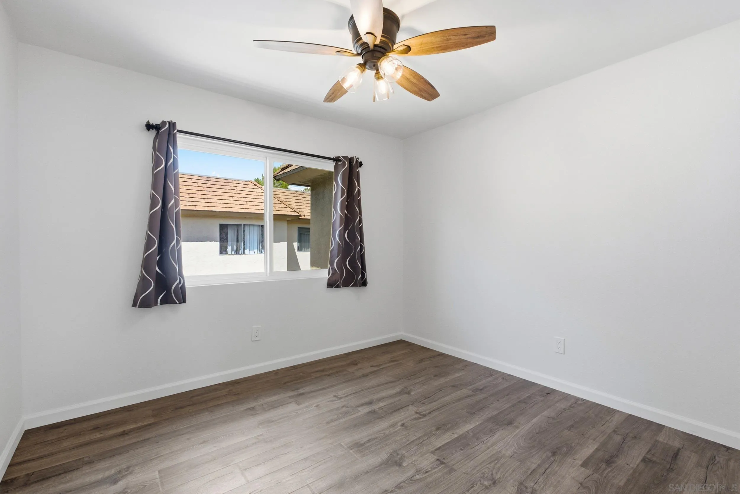 https://cdn.realtyfeed.com/cdn/127/260022535/aa846a76e4fe736f522a39ed4de29d6a.webp