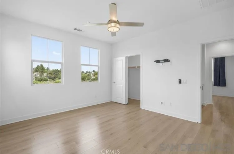 https://cdn.realtyfeed.com/cdn/127/260022541/5807dcb170b4b058a95713c8341cc9a3.webp