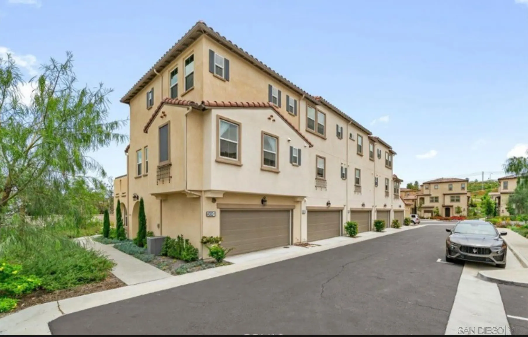 https://cdn.realtyfeed.com/cdn/127/260022541/ef88a3eb97a176500d4e0ab2dbb47e4f.webp
