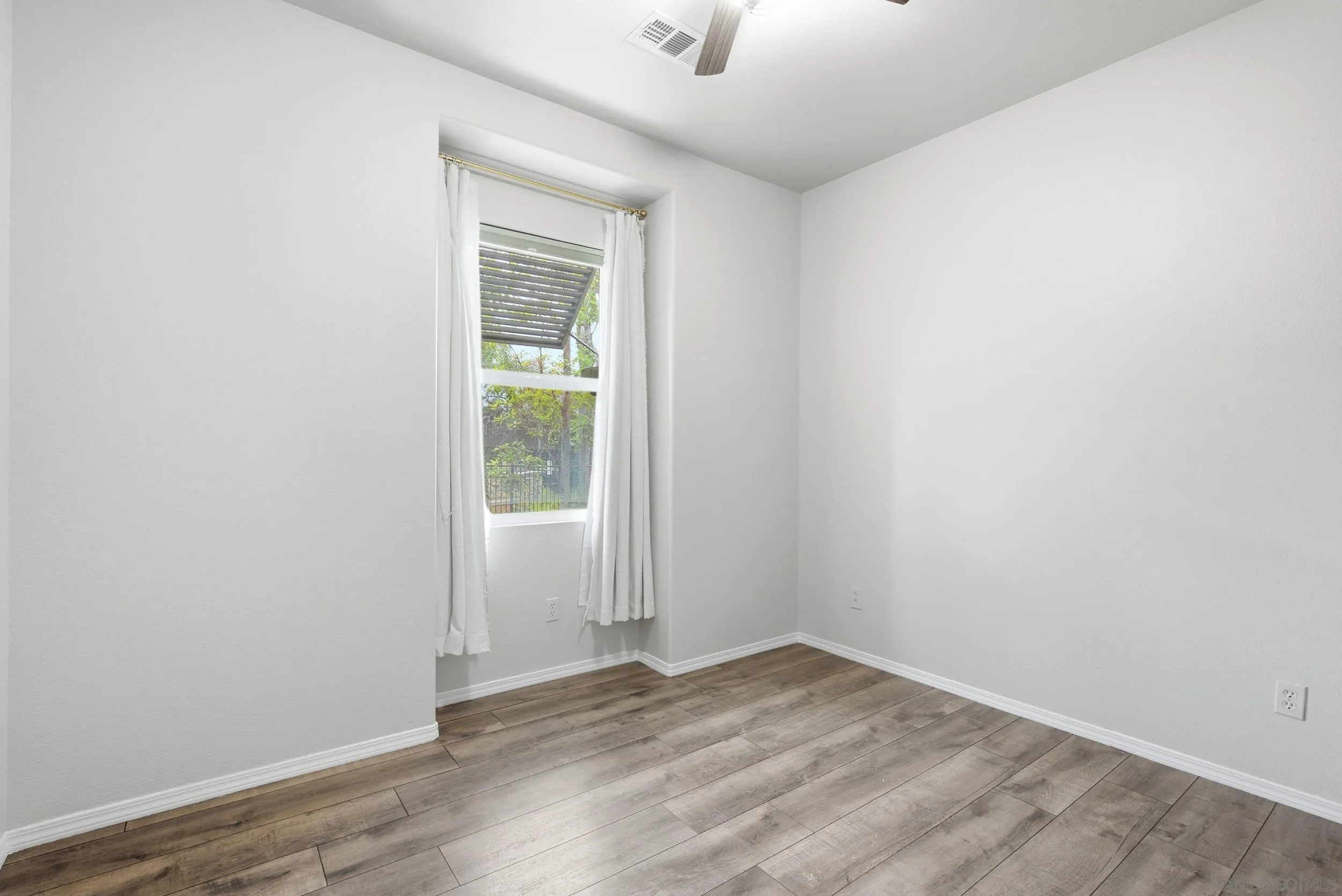 425 Meadowbrook Dr #140, San Diego, CA 92114, photo 25
