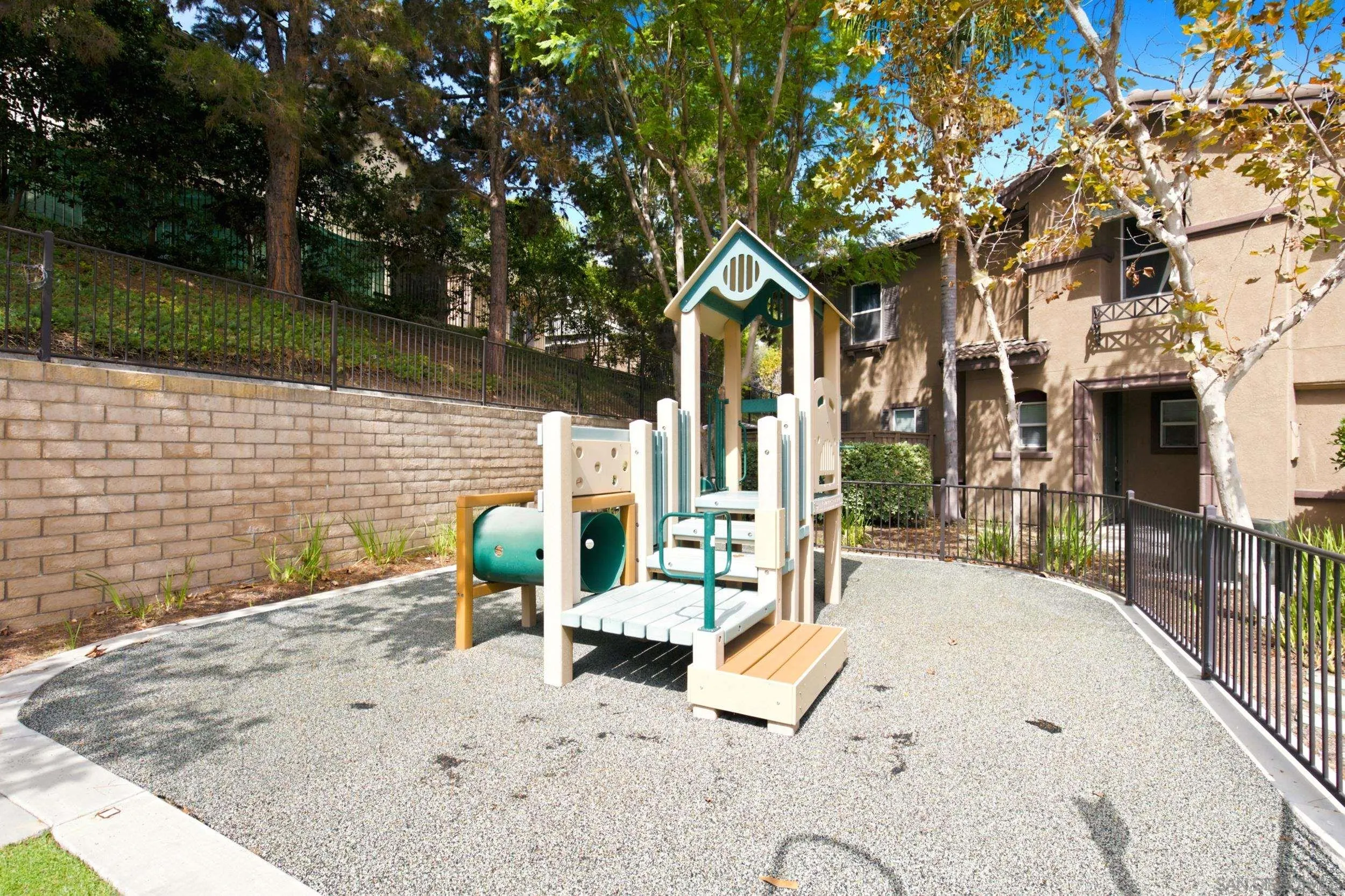 425 Meadowbrook Dr #140, San Diego, CA 92114, photo 34