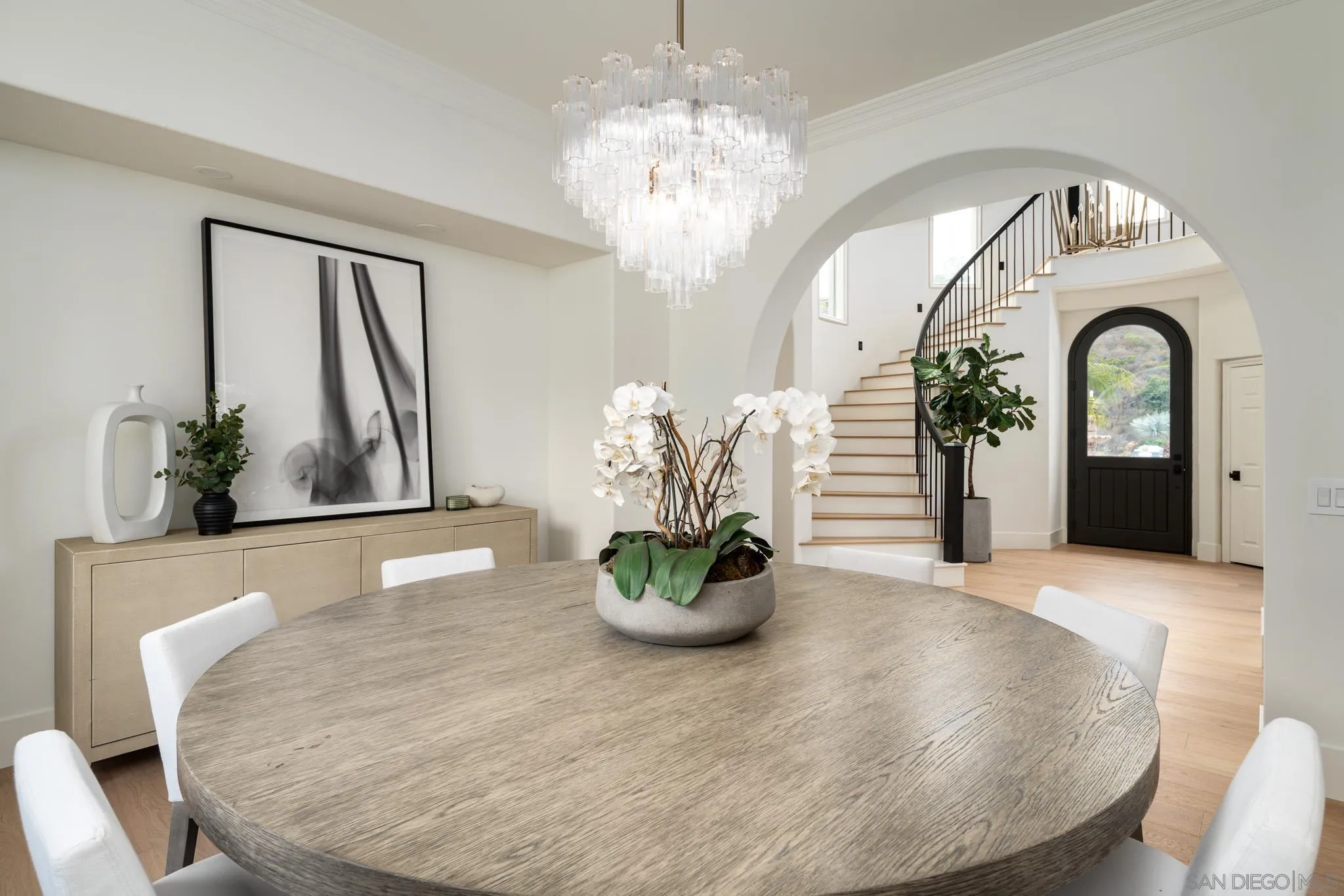 https://cdn.realtyfeed.com/cdn/127/260022551/5dadad1e7f90d8e6f86593c27075f8f7.webp