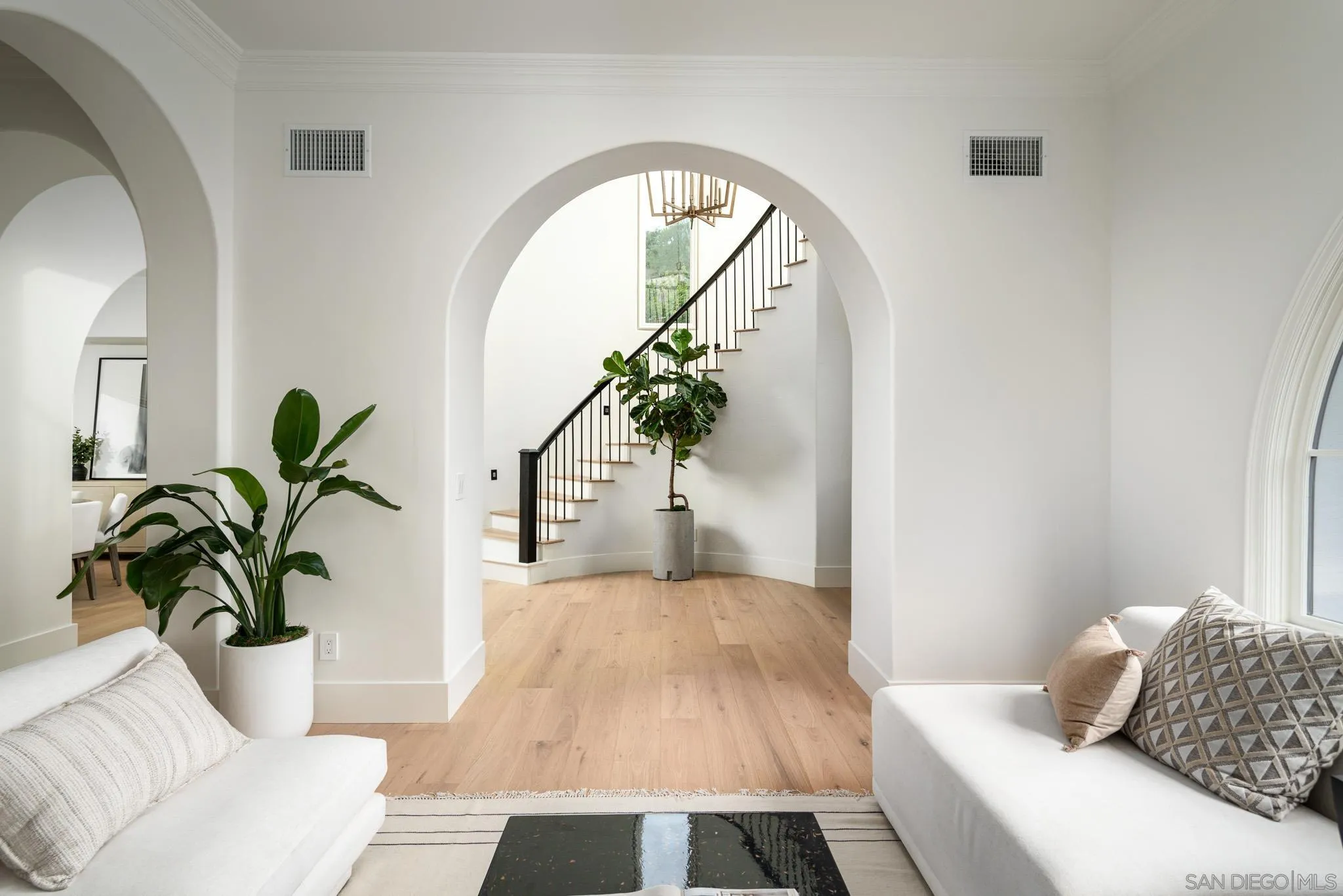 https://cdn.realtyfeed.com/cdn/127/260022551/6b8d0610cb021c59760af91d681bfd72.webp