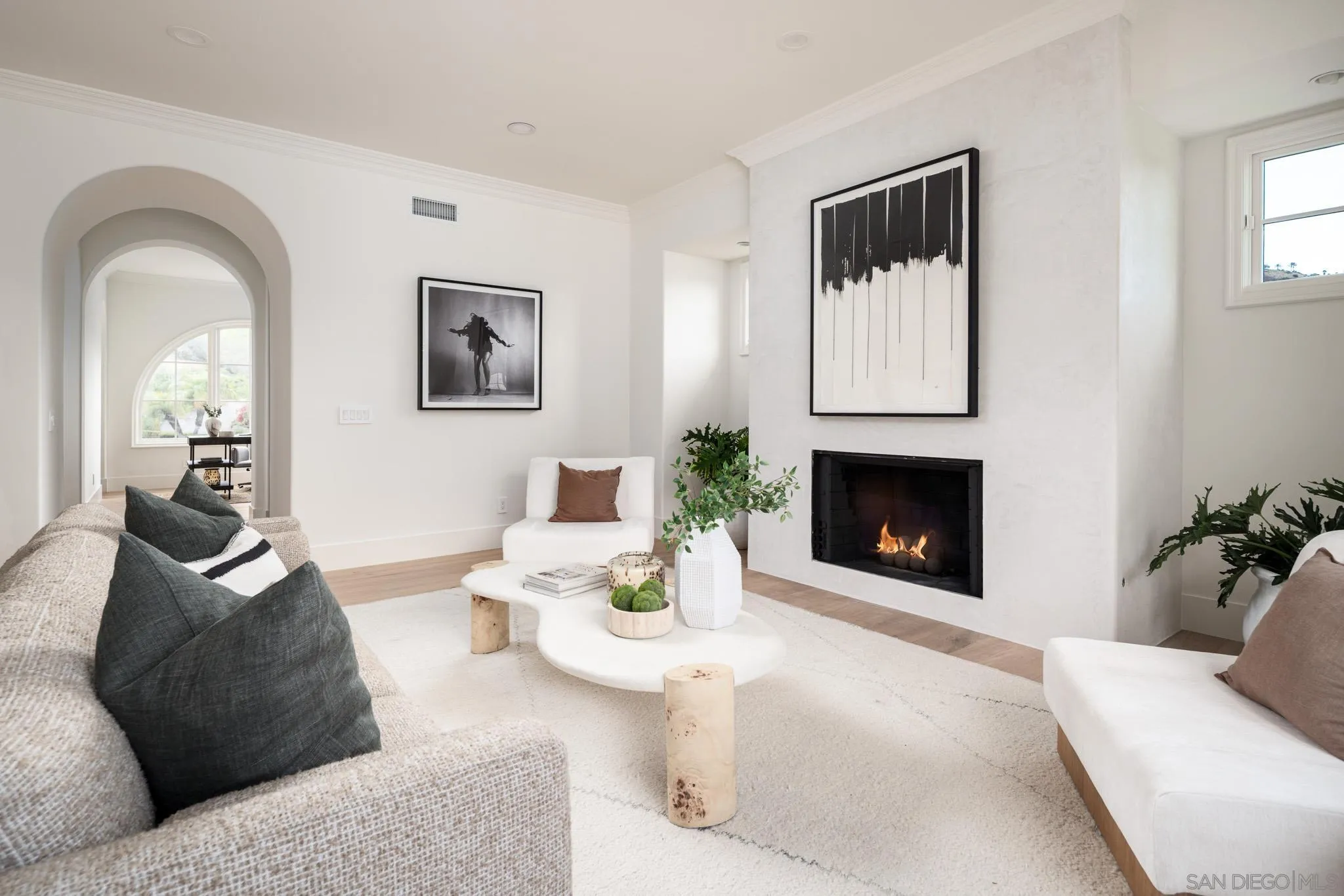https://cdn.realtyfeed.com/cdn/127/260022551/6fdeeb5a82ca8d6c1db13d0c87cba8a5.webp