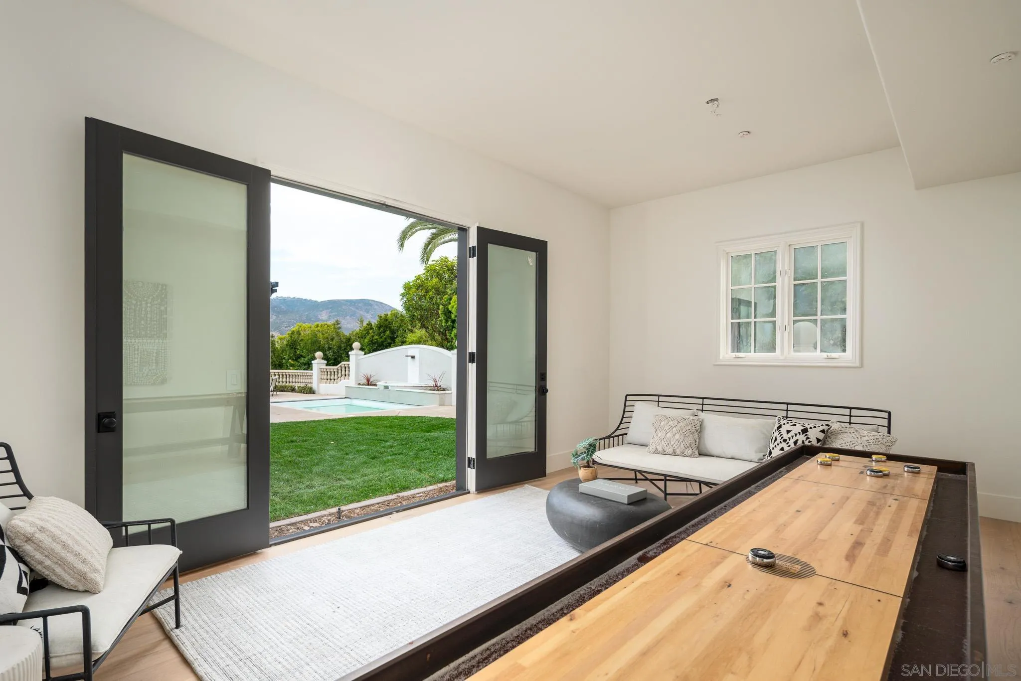 https://cdn.realtyfeed.com/cdn/127/260022551/e4a1044a50933fd0b508cee2c8efd662.webp