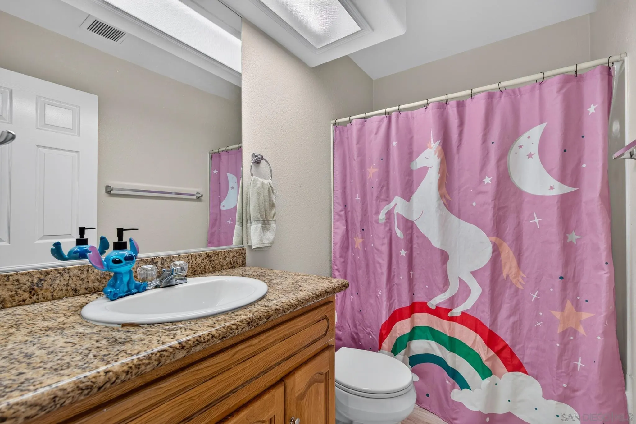 https://cdn.realtyfeed.com/cdn/127/260022553/5c99c99e7d76c28238e08b0c19e0d463.webp