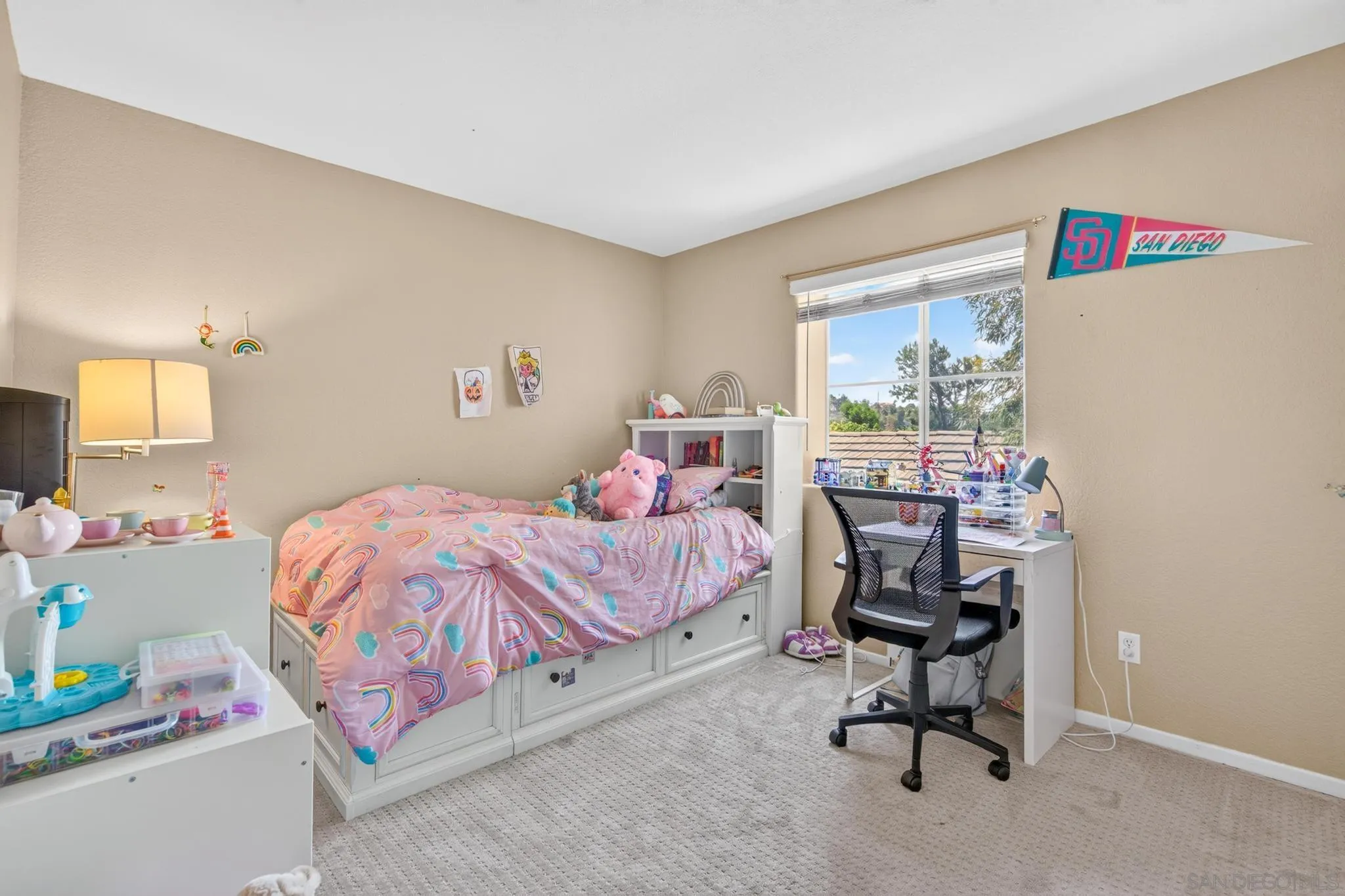 https://cdn.realtyfeed.com/cdn/127/260022553/90d6ac6d4078d5a248174ec138374403.webp