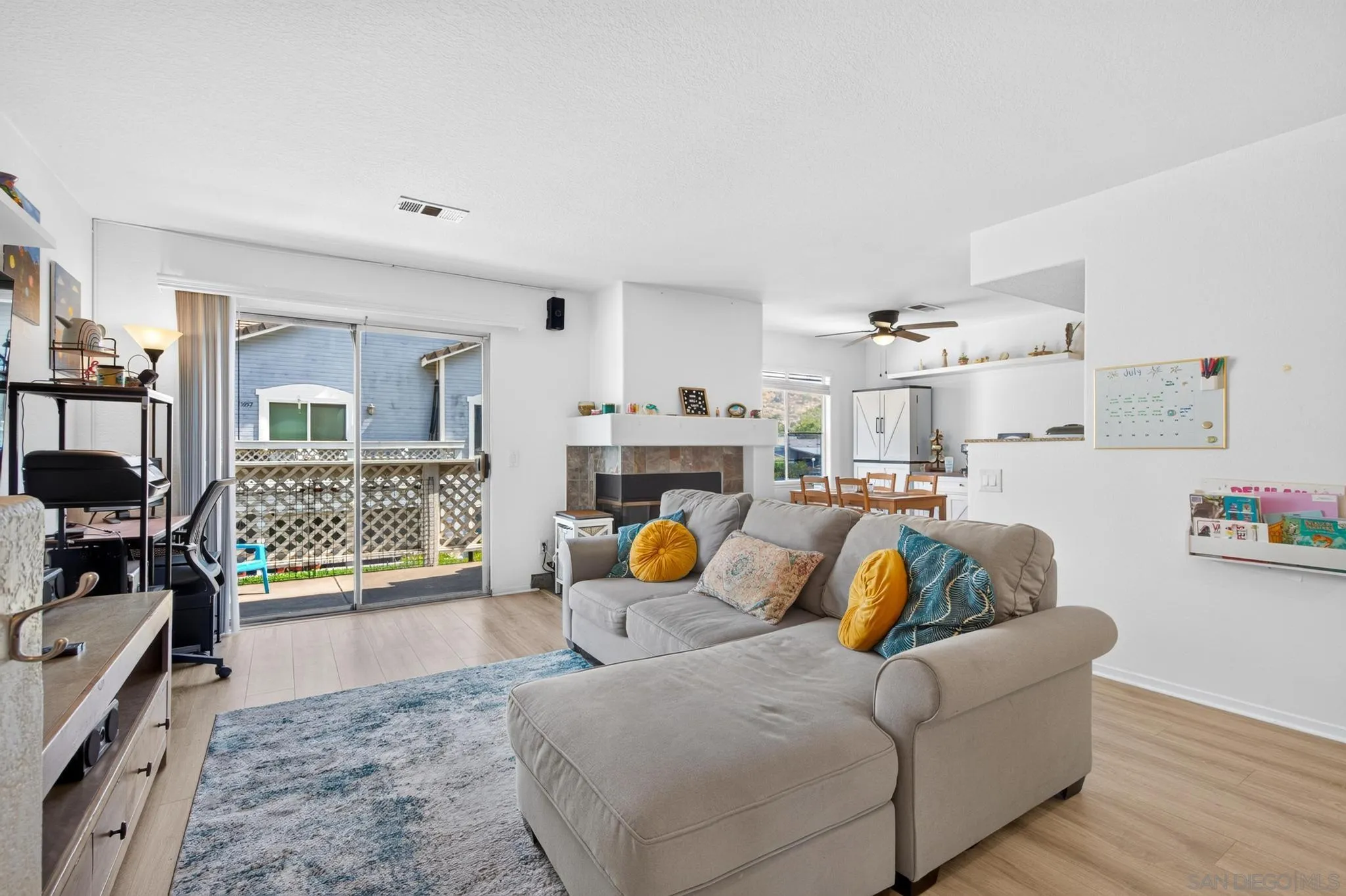 https://cdn.realtyfeed.com/cdn/127/260022553/f16895245c4011d7c914155ecd8f3ec8.webp