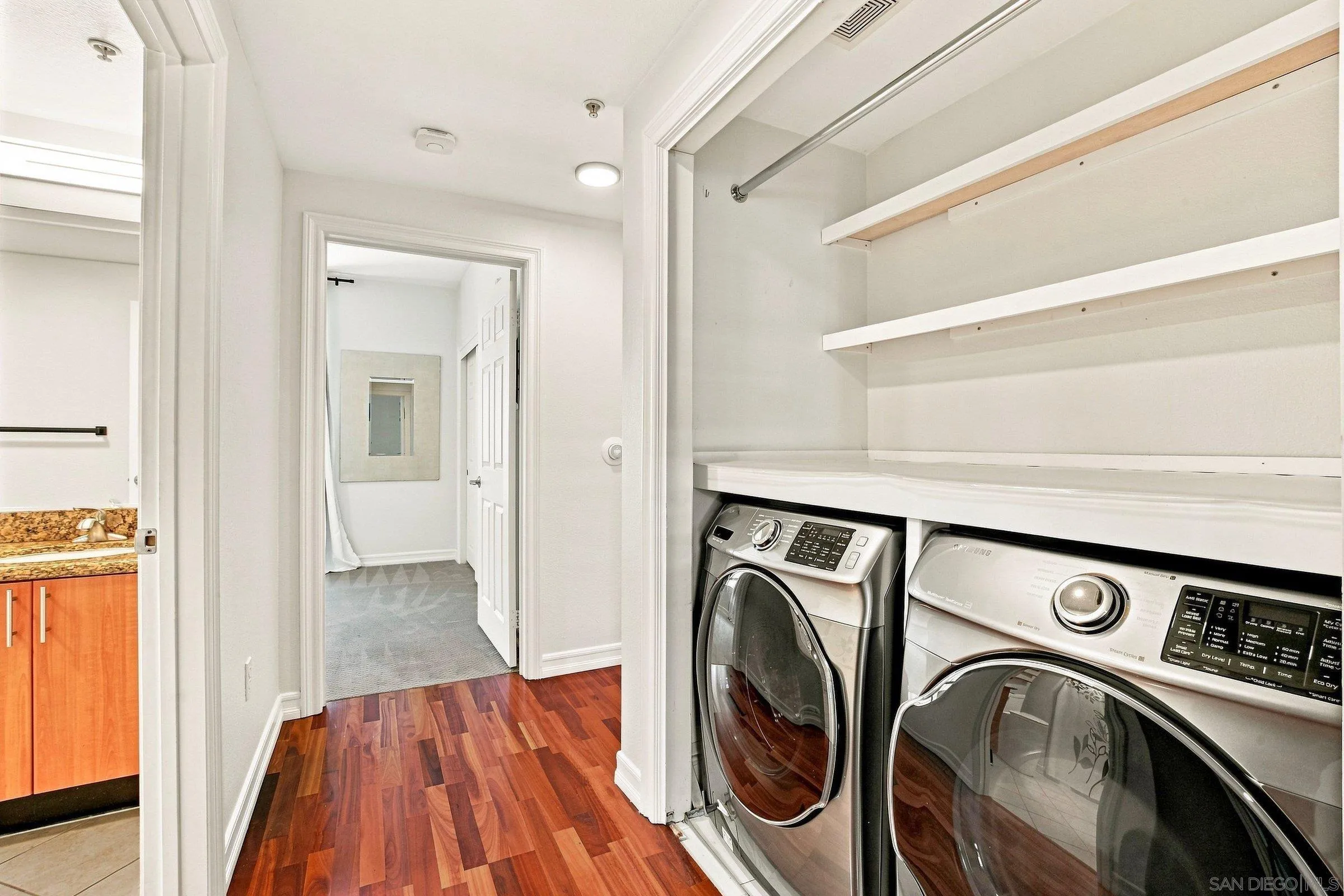 https://cdn.realtyfeed.com/cdn/127/260022554/2085bede73aaa2b9d7fe11c073e8796b.webp