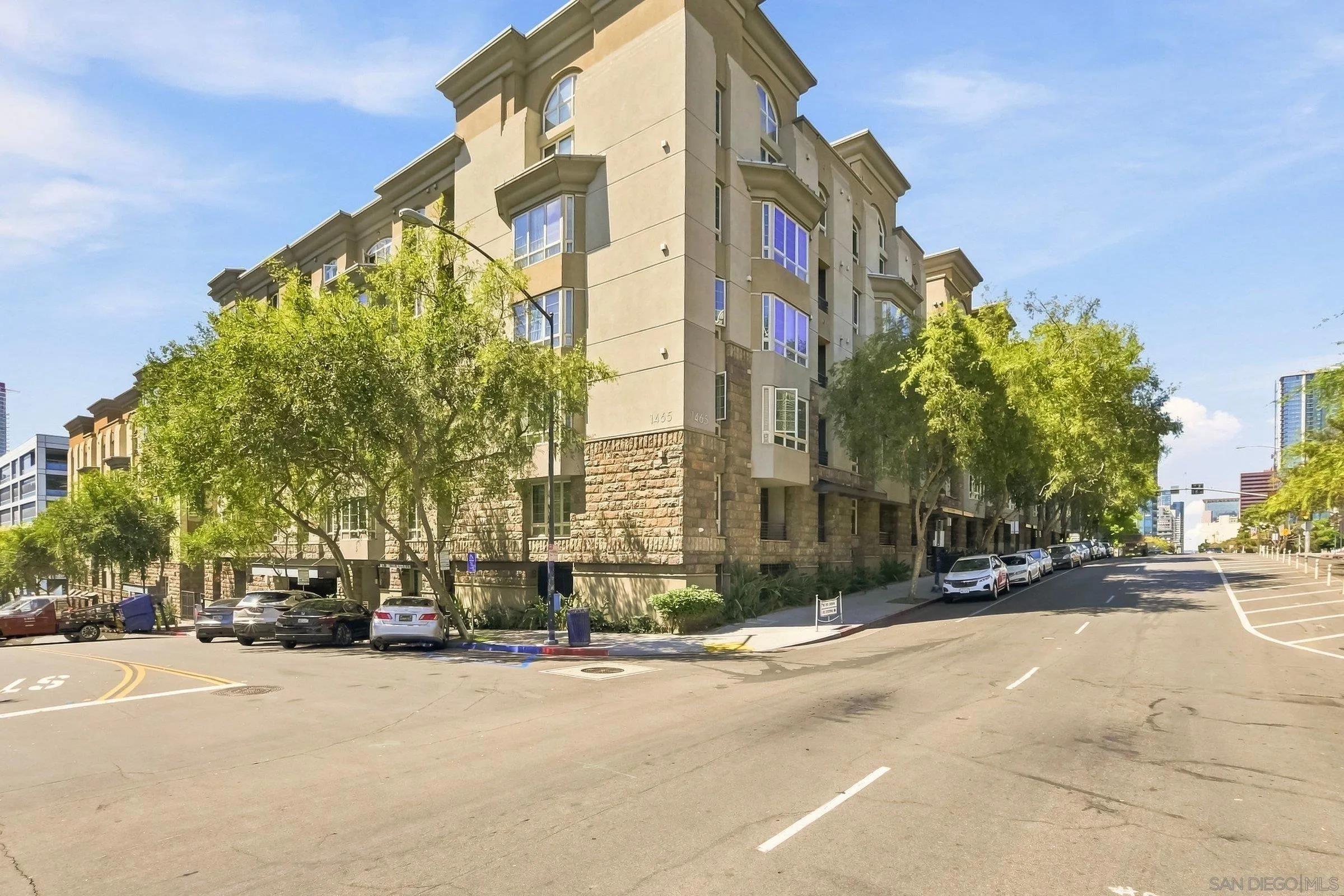 https://cdn.realtyfeed.com/cdn/127/260022554/47eb88ac4ea9299c0658ea6cf12eb75f.webp