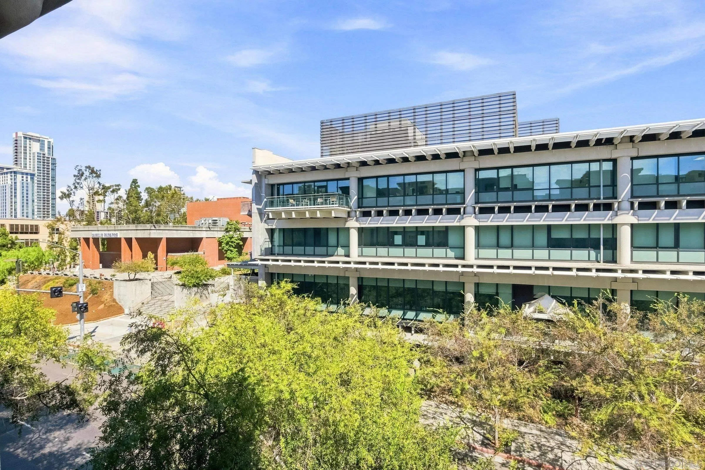 https://cdn.realtyfeed.com/cdn/127/260022554/c3d4138e4a80066c03e5d46ddc05768c.webp