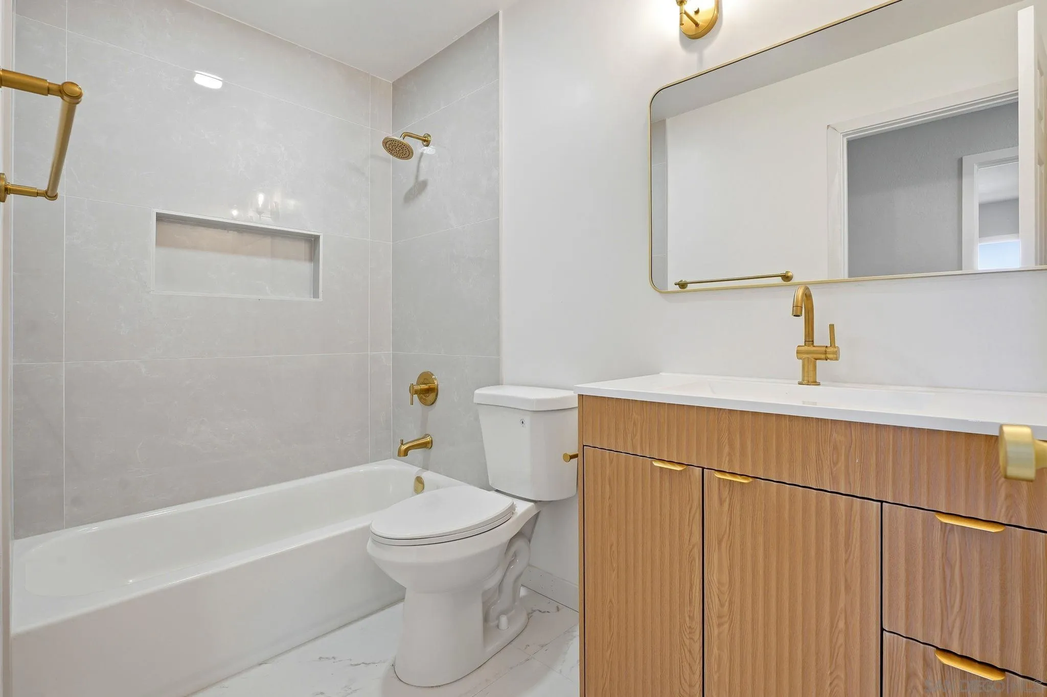 https://cdn.realtyfeed.com/cdn/127/260022555/30e2fdd503c19988f6e0a496f137347e.webp
