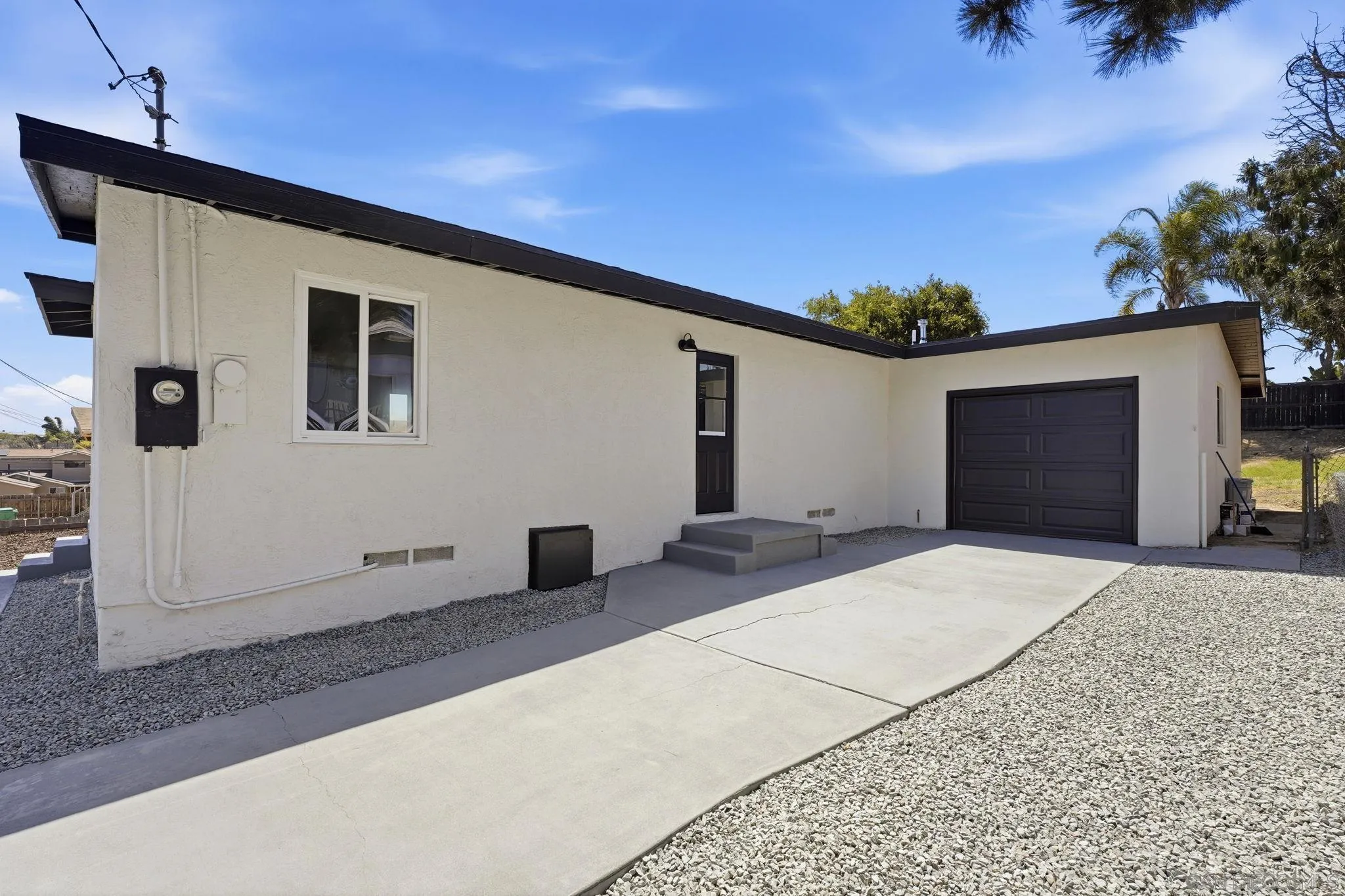 https://cdn.realtyfeed.com/cdn/127/260022555/c15d488e185e012a92df3230e215d06a.webp