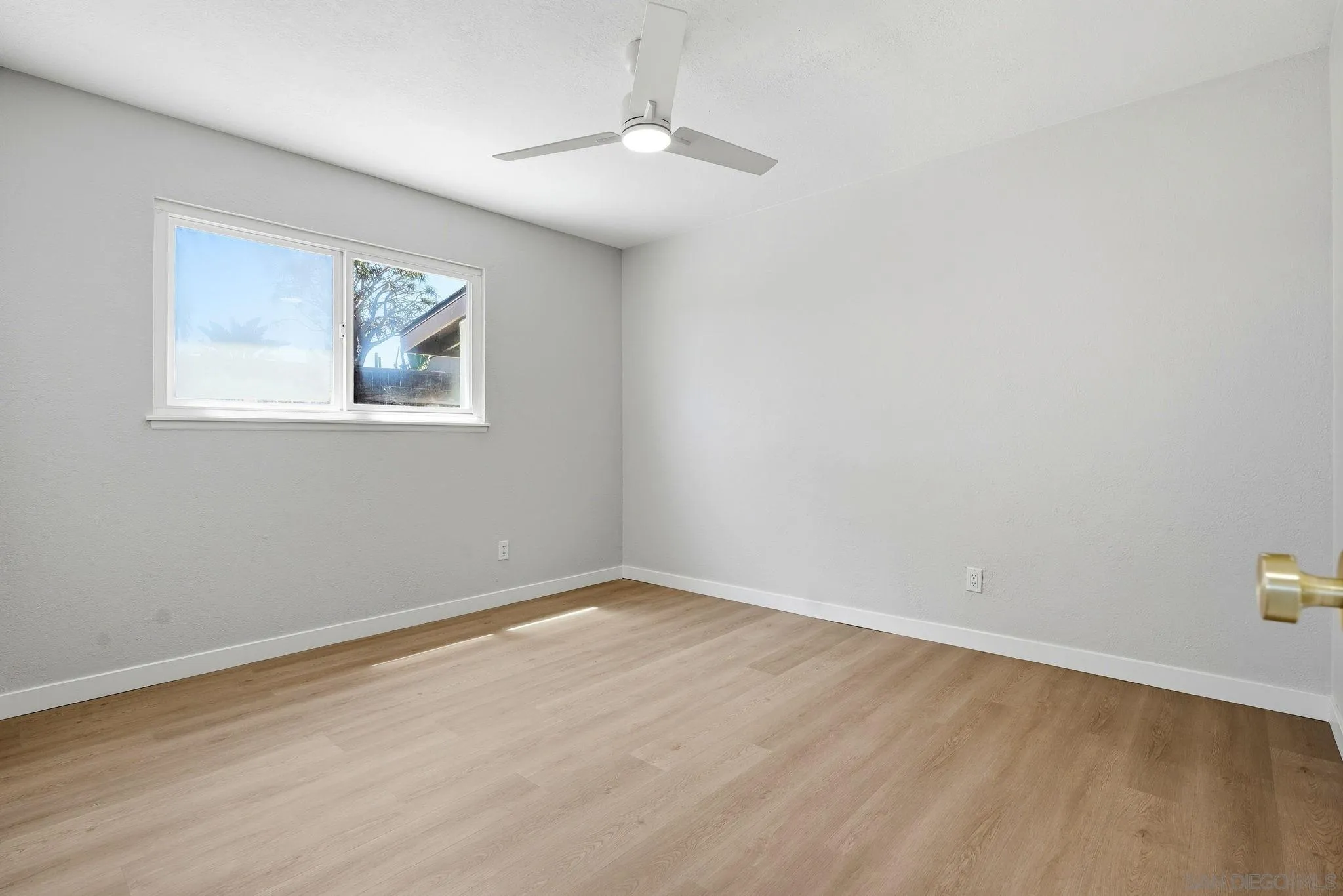 https://cdn.realtyfeed.com/cdn/127/260022555/c4348cb90937871b95260249c92fe757.webp