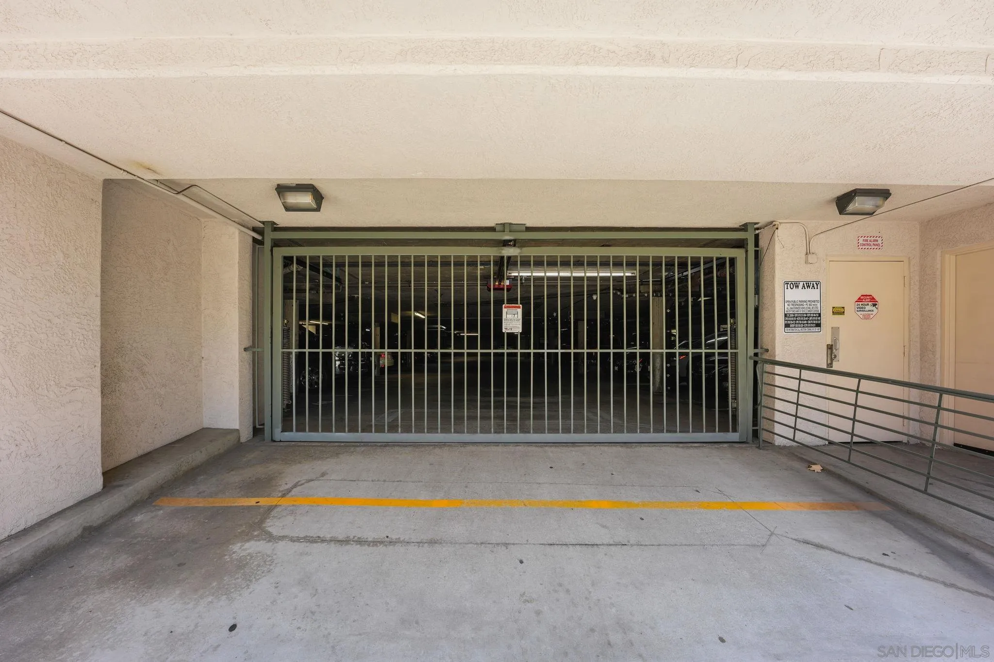 https://cdn.realtyfeed.com/cdn/127/260022559/c8f6d4d64f6c101c01cab8c53fcc4790.webp