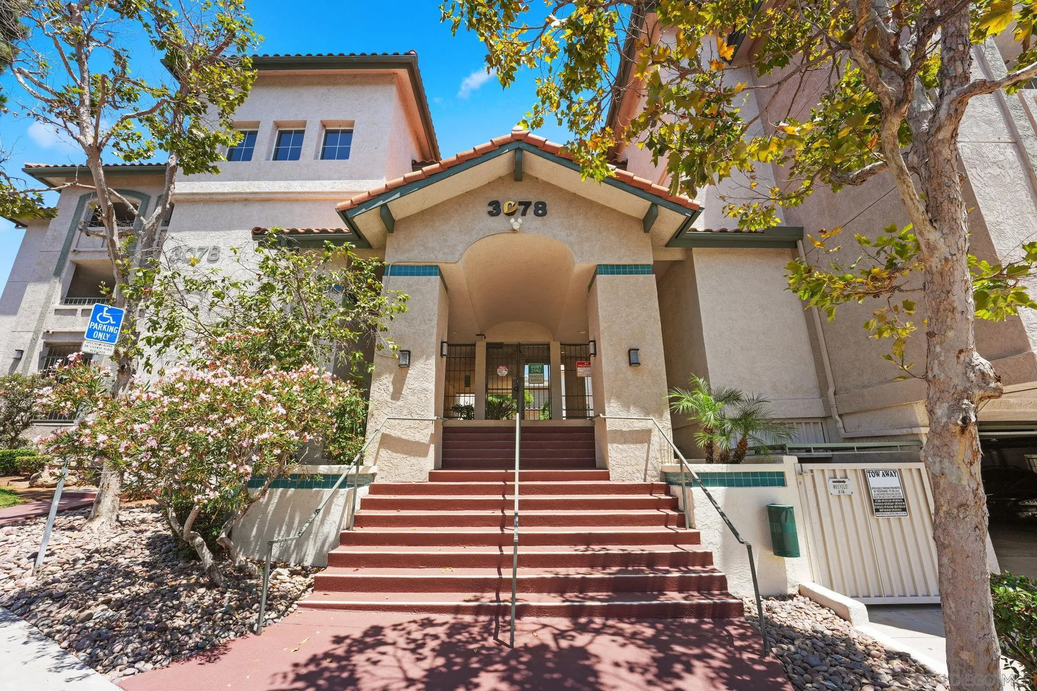 https://cdn.realtyfeed.com/cdn/127/260022559/f833905a41ac0bba22e9bfb49be0229c.webp