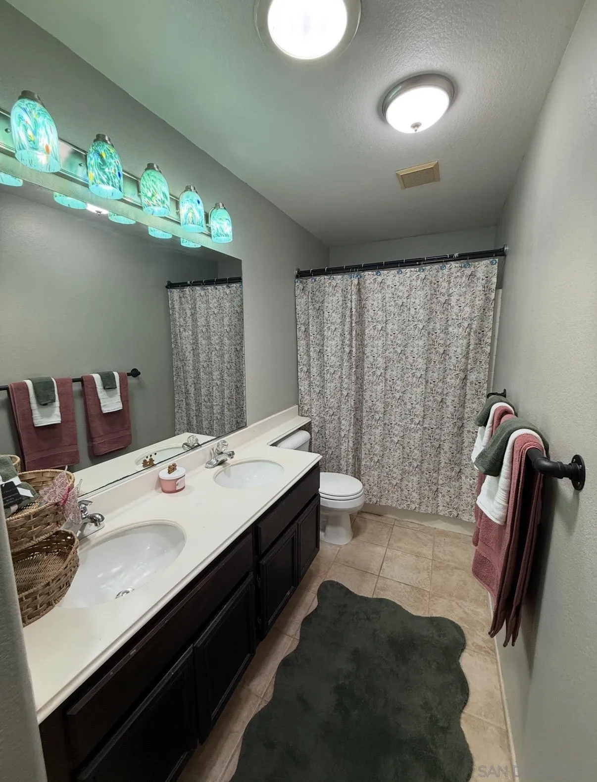 https://cdn.realtyfeed.com/cdn/127/260022581/aff213af2216ab761f7f27abc31c3b8c.webp