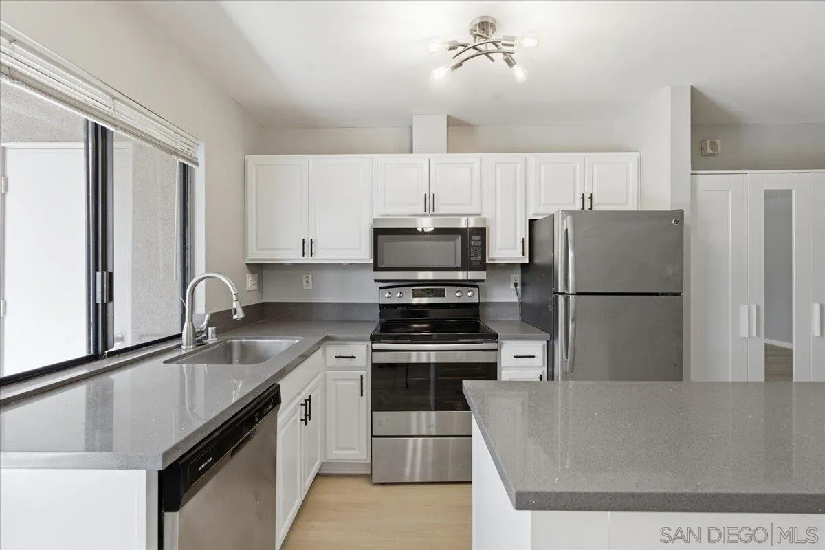 https://cdn.realtyfeed.com/cdn/127/260022588/a5f6faeb86b5b29b8940a112b163e091.webp
