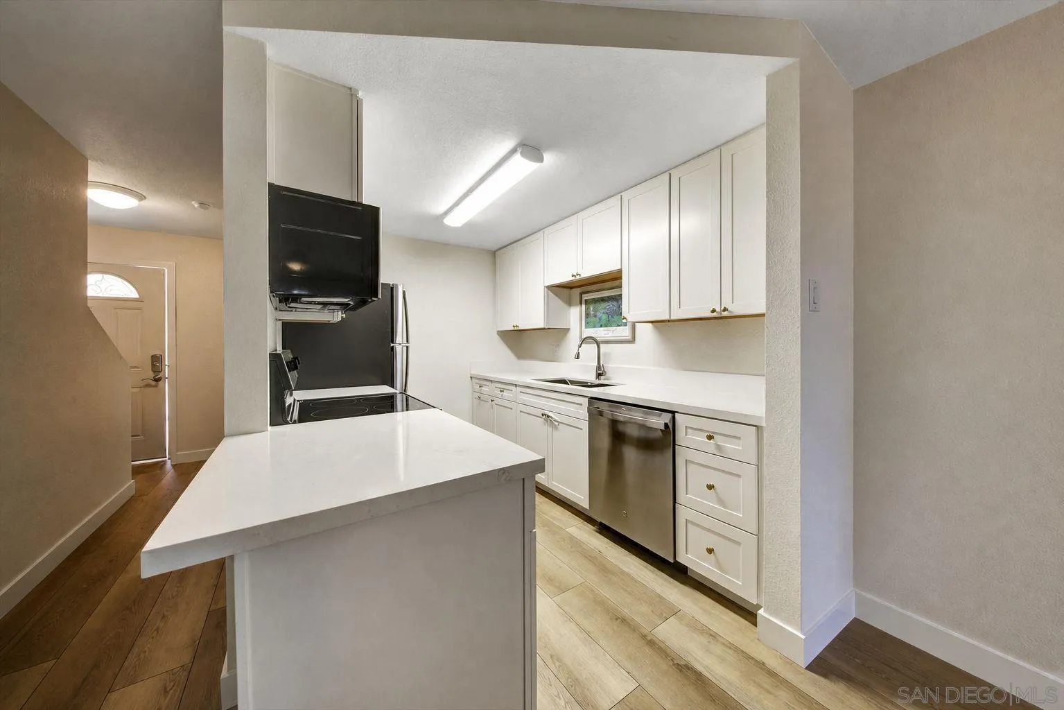 https://cdn.realtyfeed.com/cdn/127/260022590/e7d0cb9cd1bcebde2779003274629d80.webp