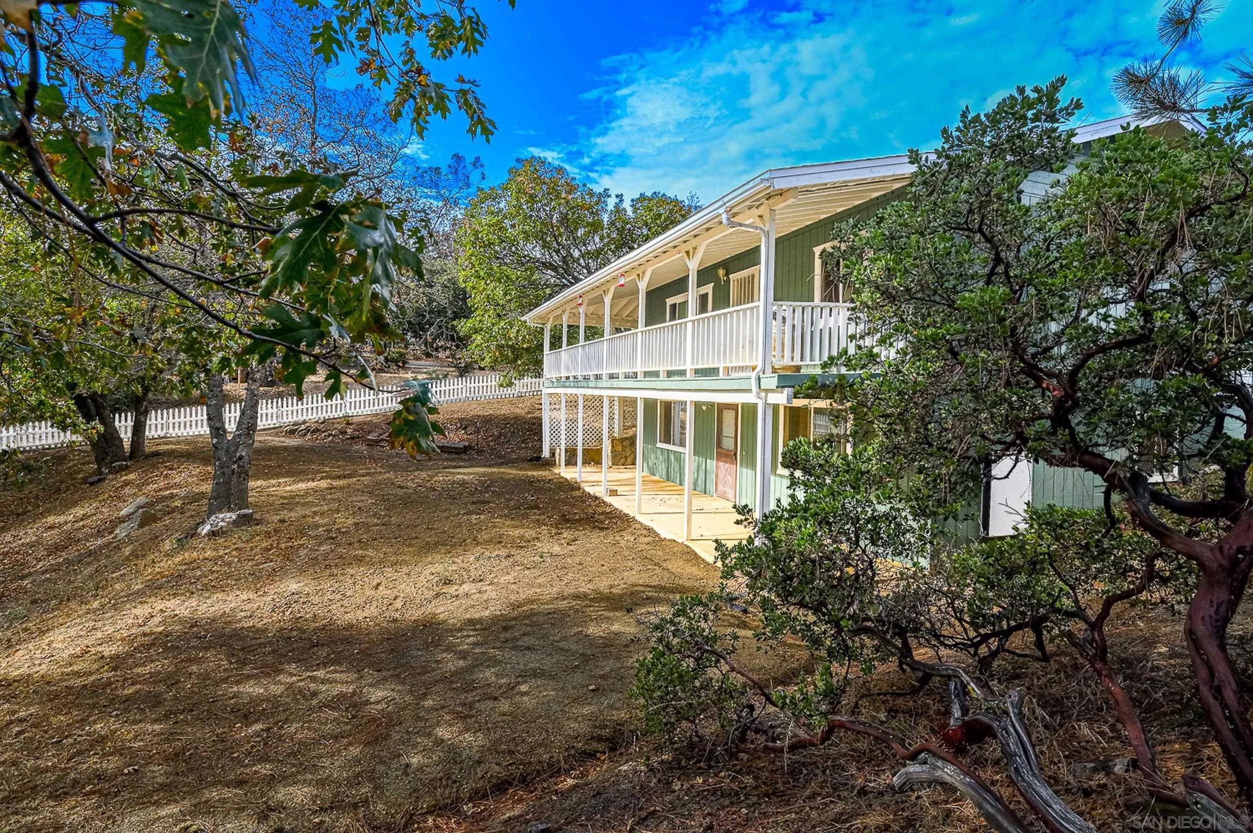 https://cdn.realtyfeed.com/cdn/127/260022594/1a503806ff312cd947747b8683fb8bca.webp