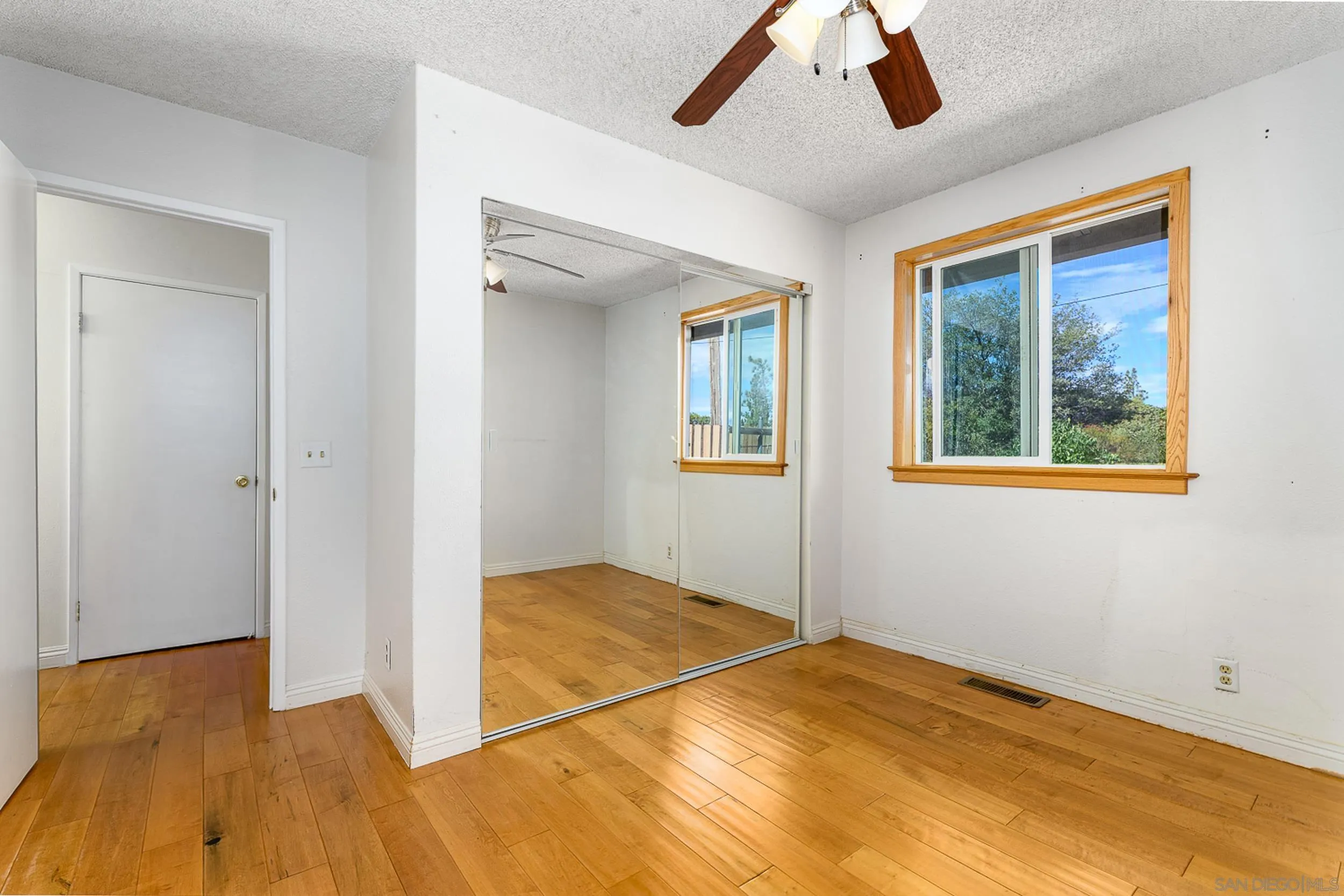 https://cdn.realtyfeed.com/cdn/127/260022594/25490da20c0b11936e81a5165fbbb04d.webp
