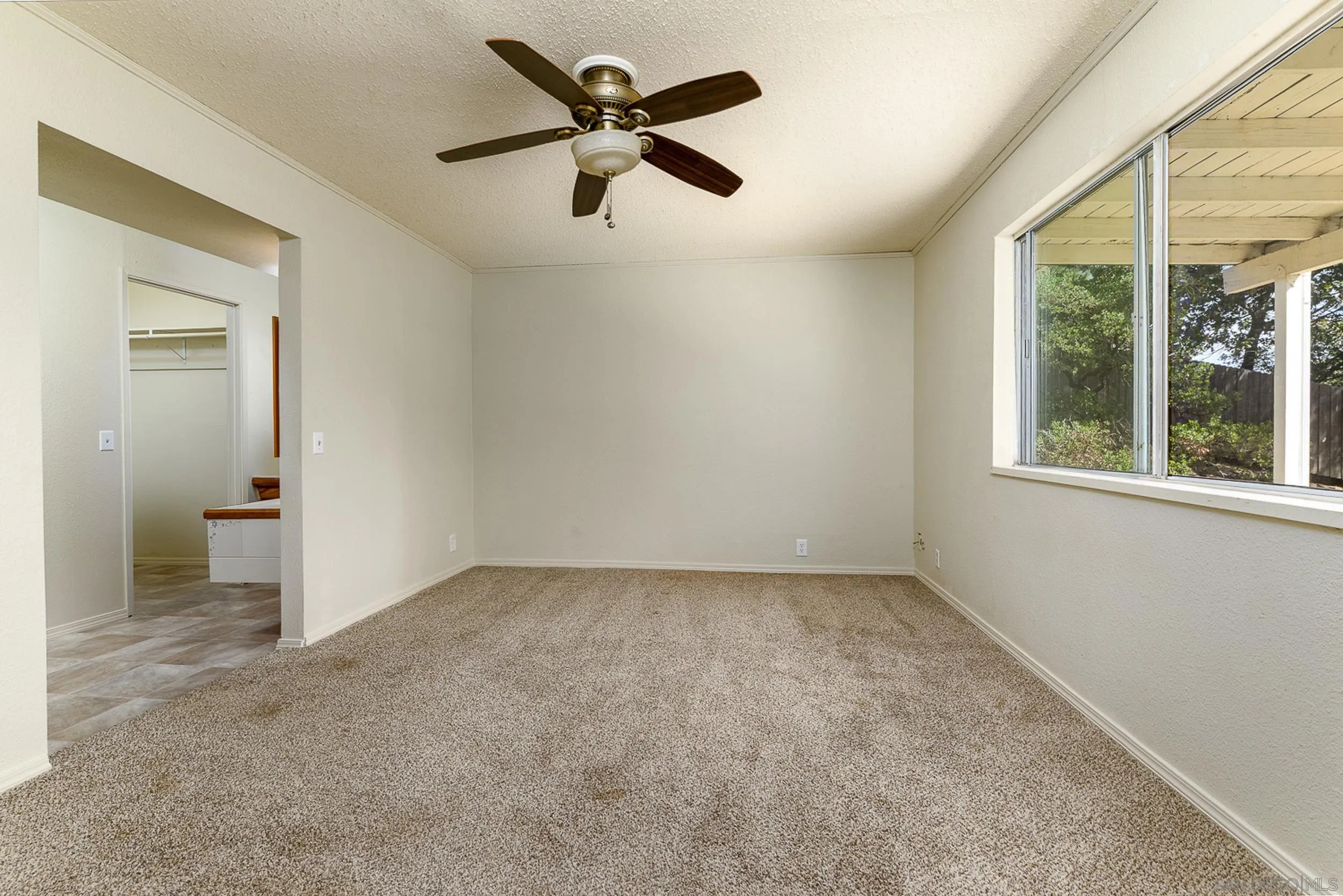 https://cdn.realtyfeed.com/cdn/127/260022594/718910af7f9086a8e15bdd8ab948a0d8.webp