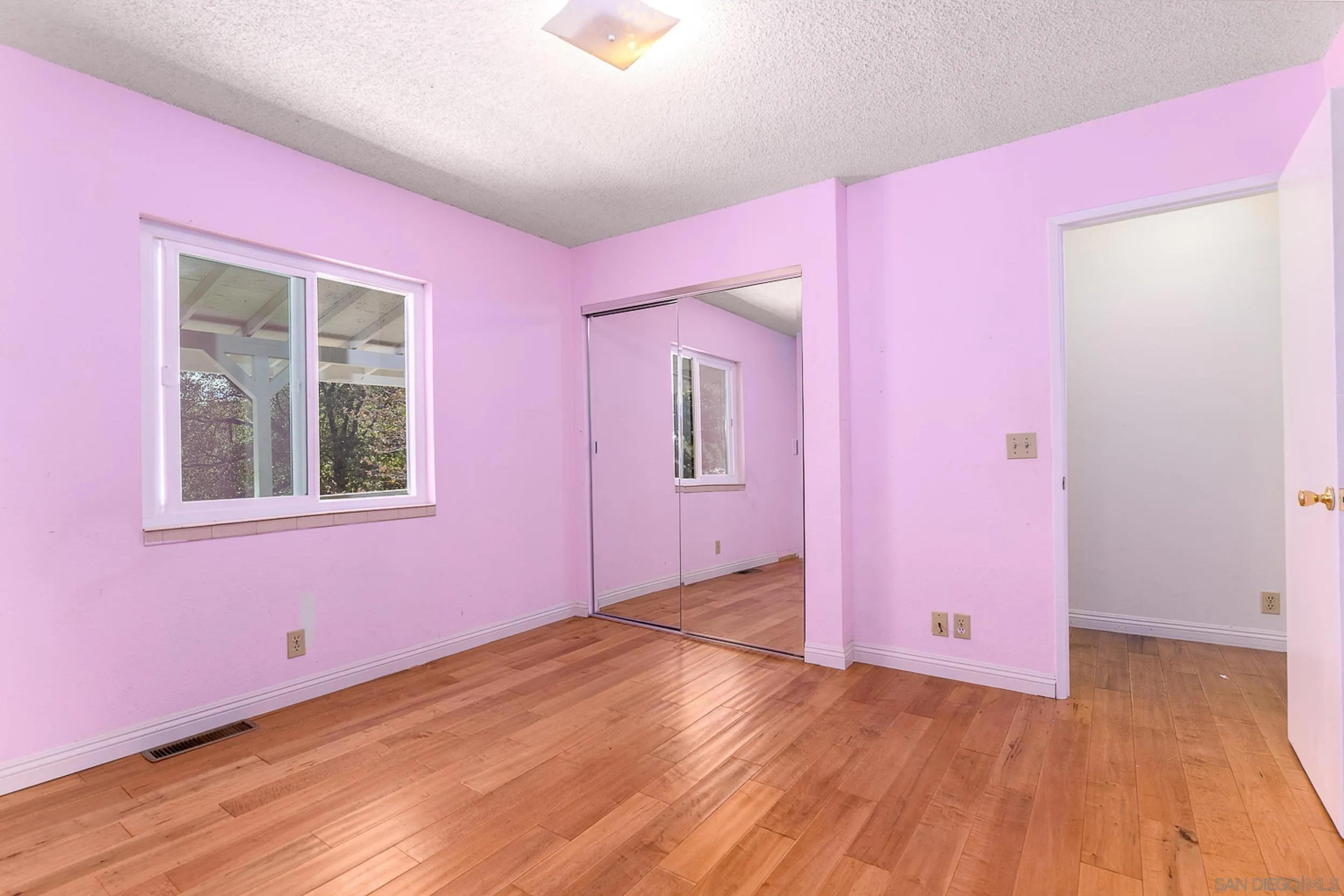 https://cdn.realtyfeed.com/cdn/127/260022594/ab9ce4baad3ec6bcf2fa4b9ac856afac.webp