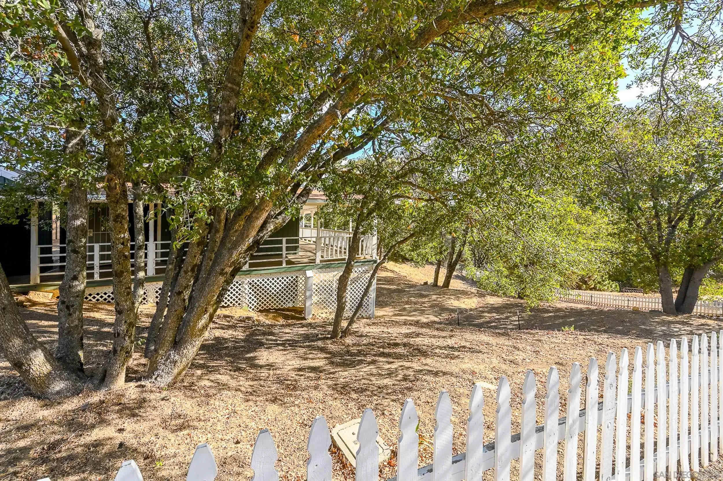 https://cdn.realtyfeed.com/cdn/127/260022594/d4ae292b90d2b880262374928064b717.webp