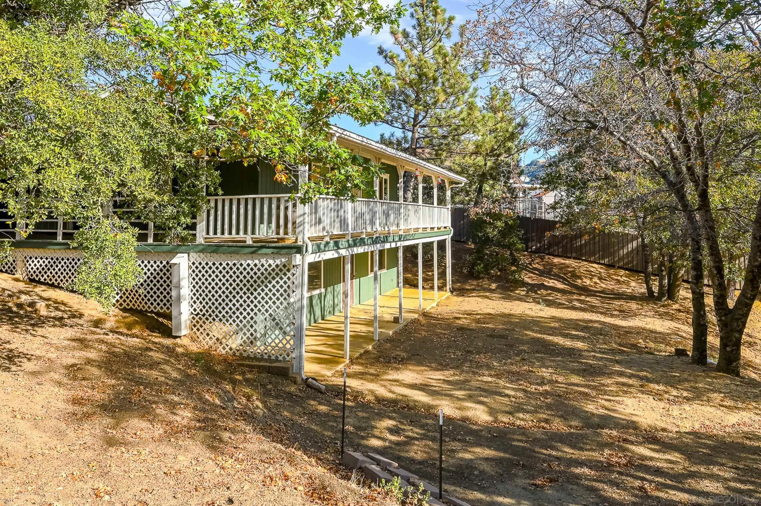 https://cdn.realtyfeed.com/cdn/127/260022594/e29ed9fa127254da043218b80ee72cce.webp