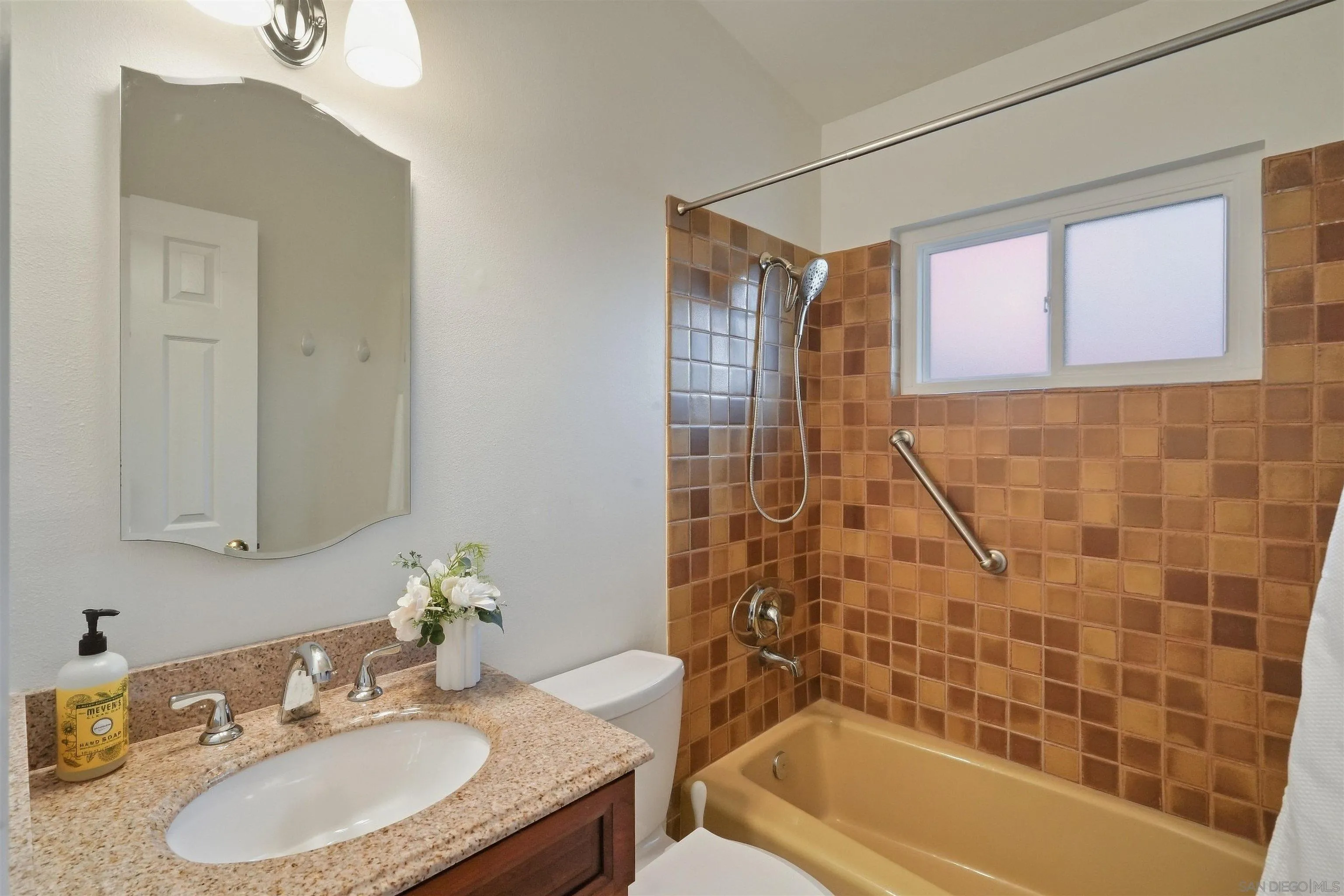 https://cdn.realtyfeed.com/cdn/127/260022598/353d69b821d4dd0dd44c0549e1b5dc01.webp