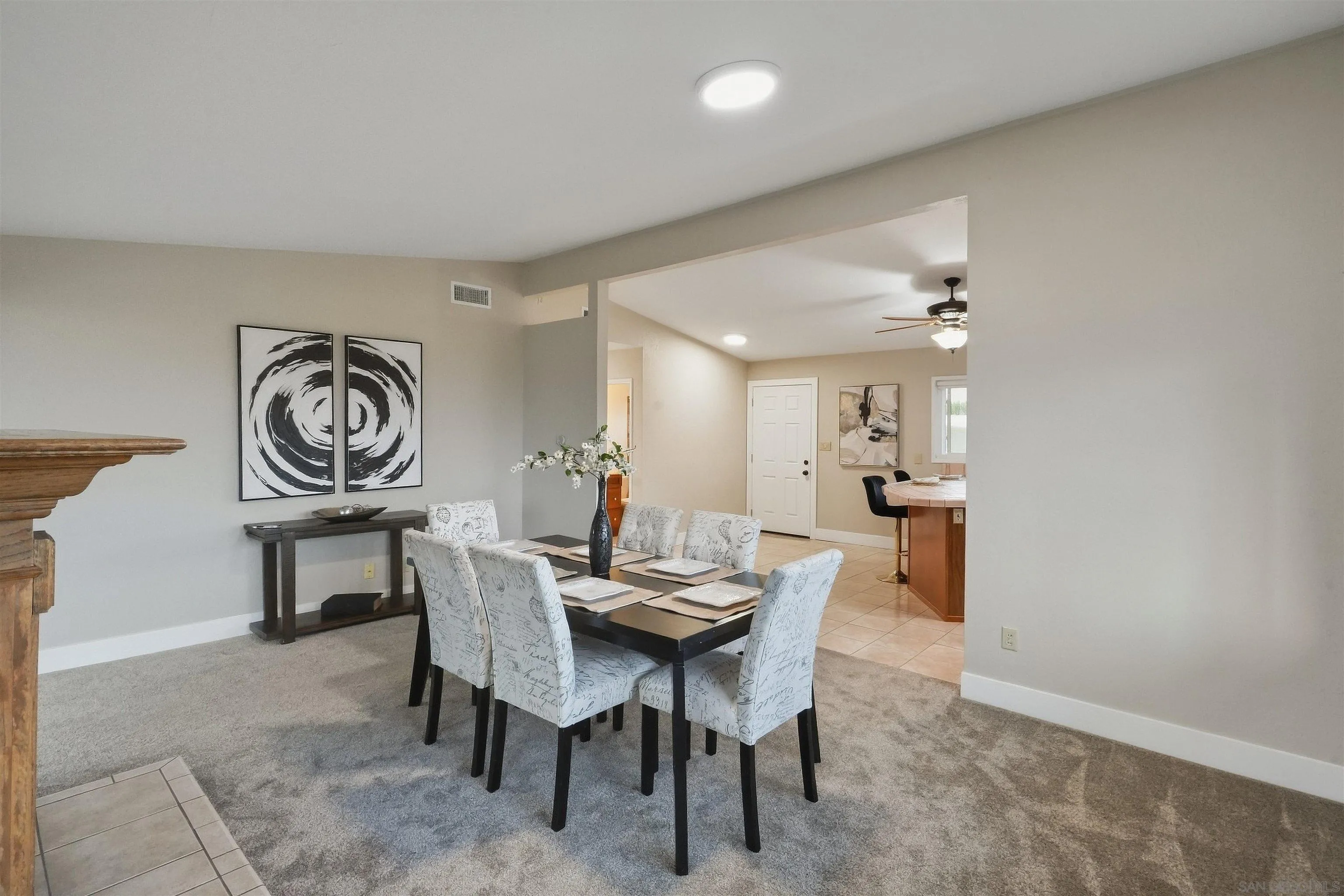 https://cdn.realtyfeed.com/cdn/127/260022598/83b2b4bf961ab5f9d42680adb50c932e.webp