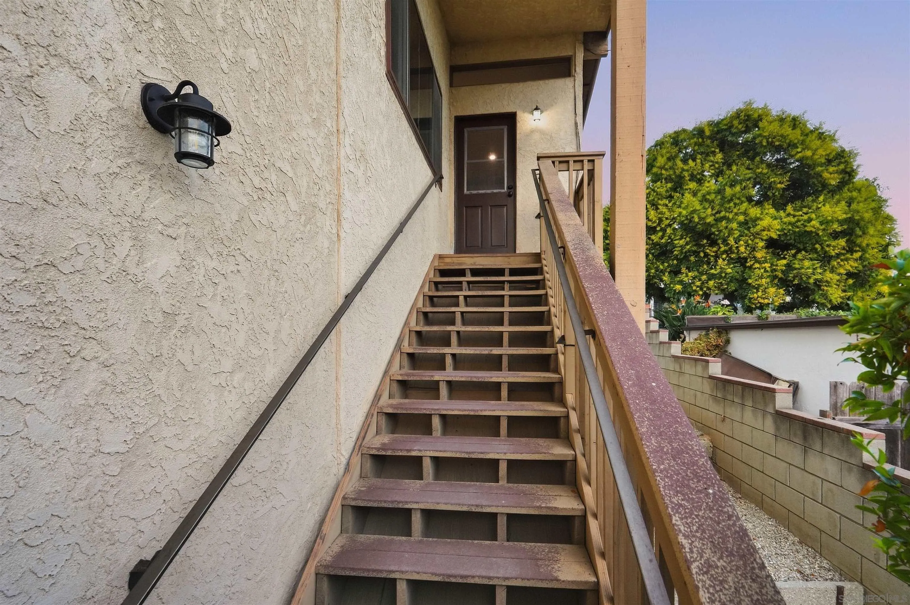 https://cdn.realtyfeed.com/cdn/127/260022598/922ed819d9ca94a634ba982a42c5be9e.webp