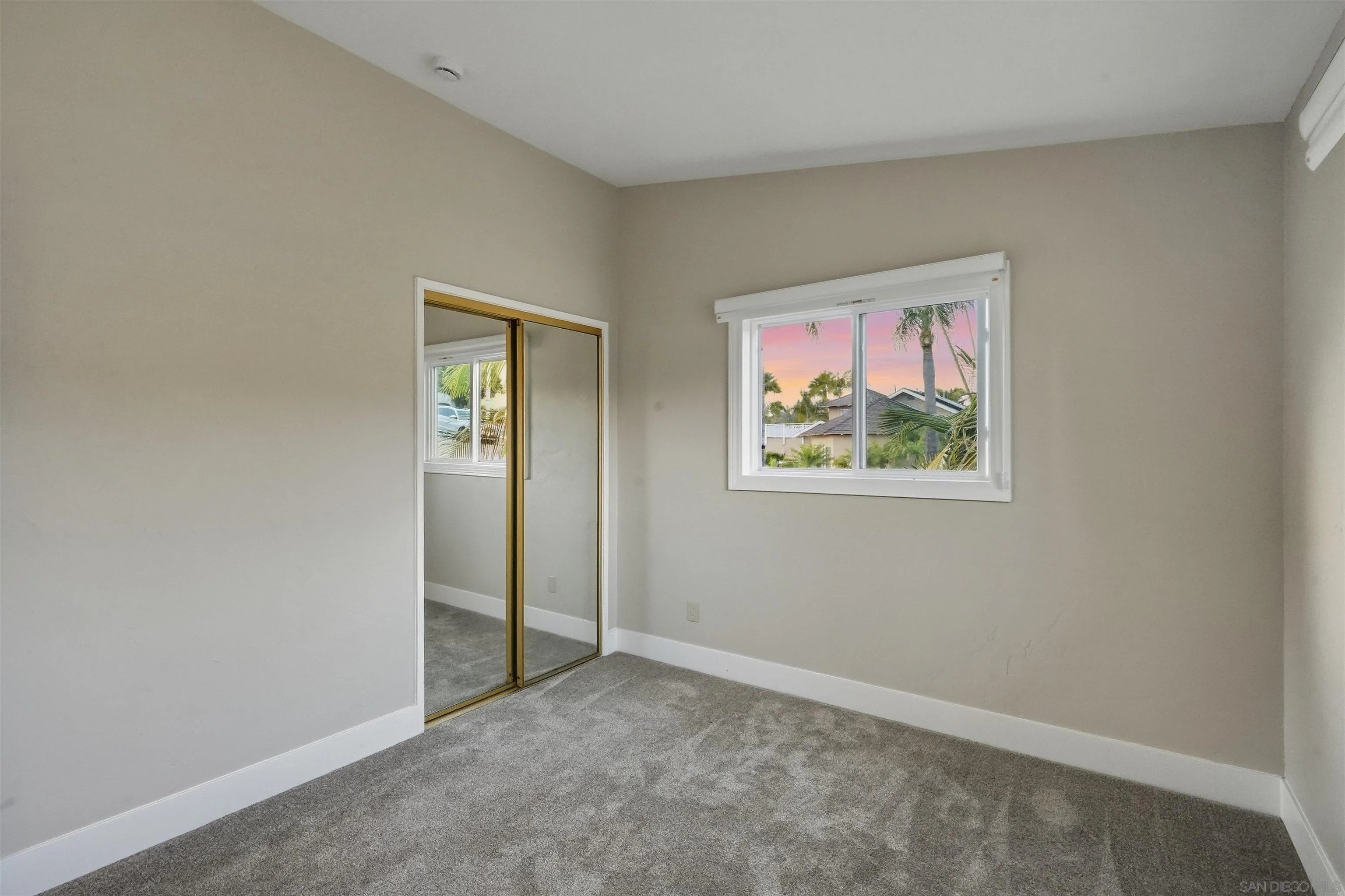 https://cdn.realtyfeed.com/cdn/127/260022598/a4fddce3de8185bd1d54fdb27662787e.webp