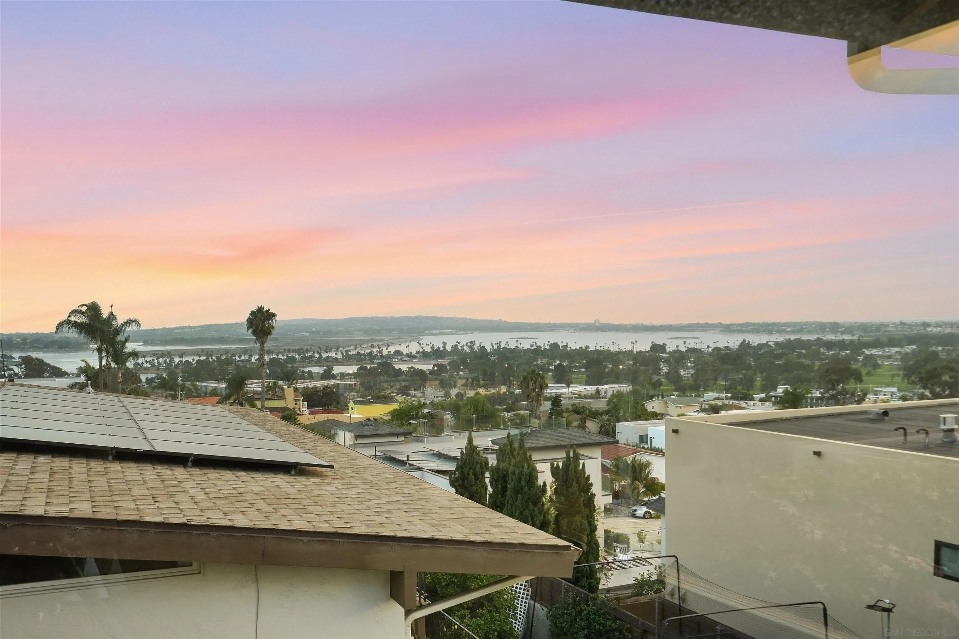 https://cdn.realtyfeed.com/cdn/127/260022598/a6b14b6e4bb277b44849113ef7361865.webp