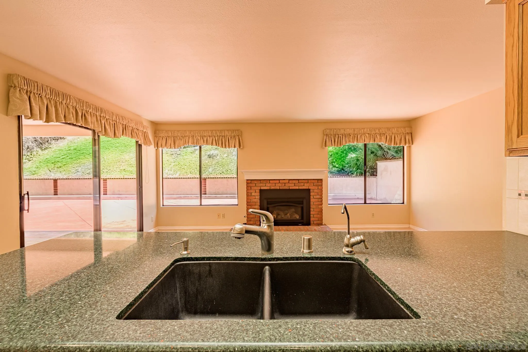 2268 Valley Road, Oceanside, CA 92056 - Photo 5 of 48, Oceanside, CA
