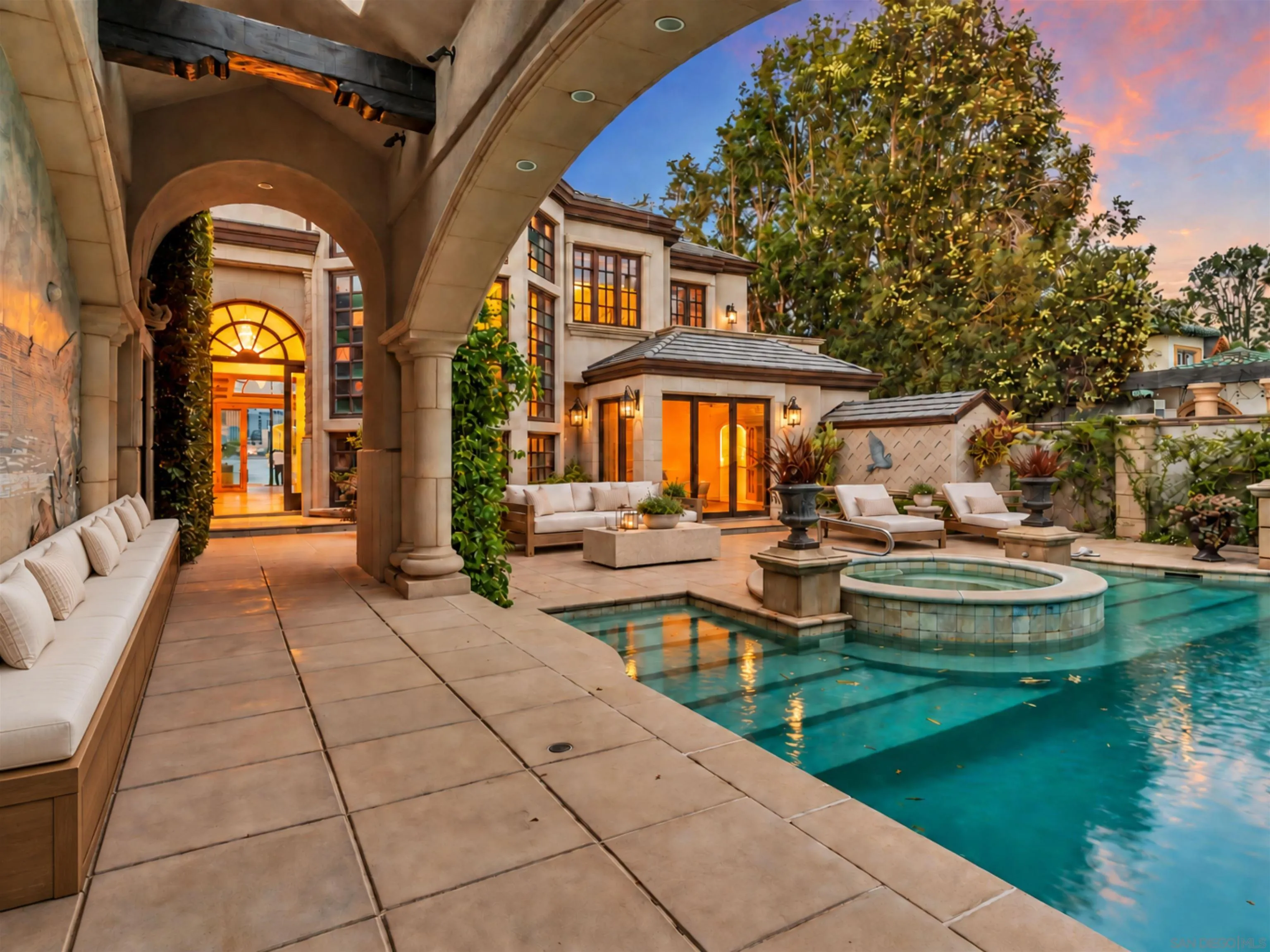 https://cdn.realtyfeed.com/cdn/127/260022603/c17bc0d78791a0eb60d5afb96702d992.webp