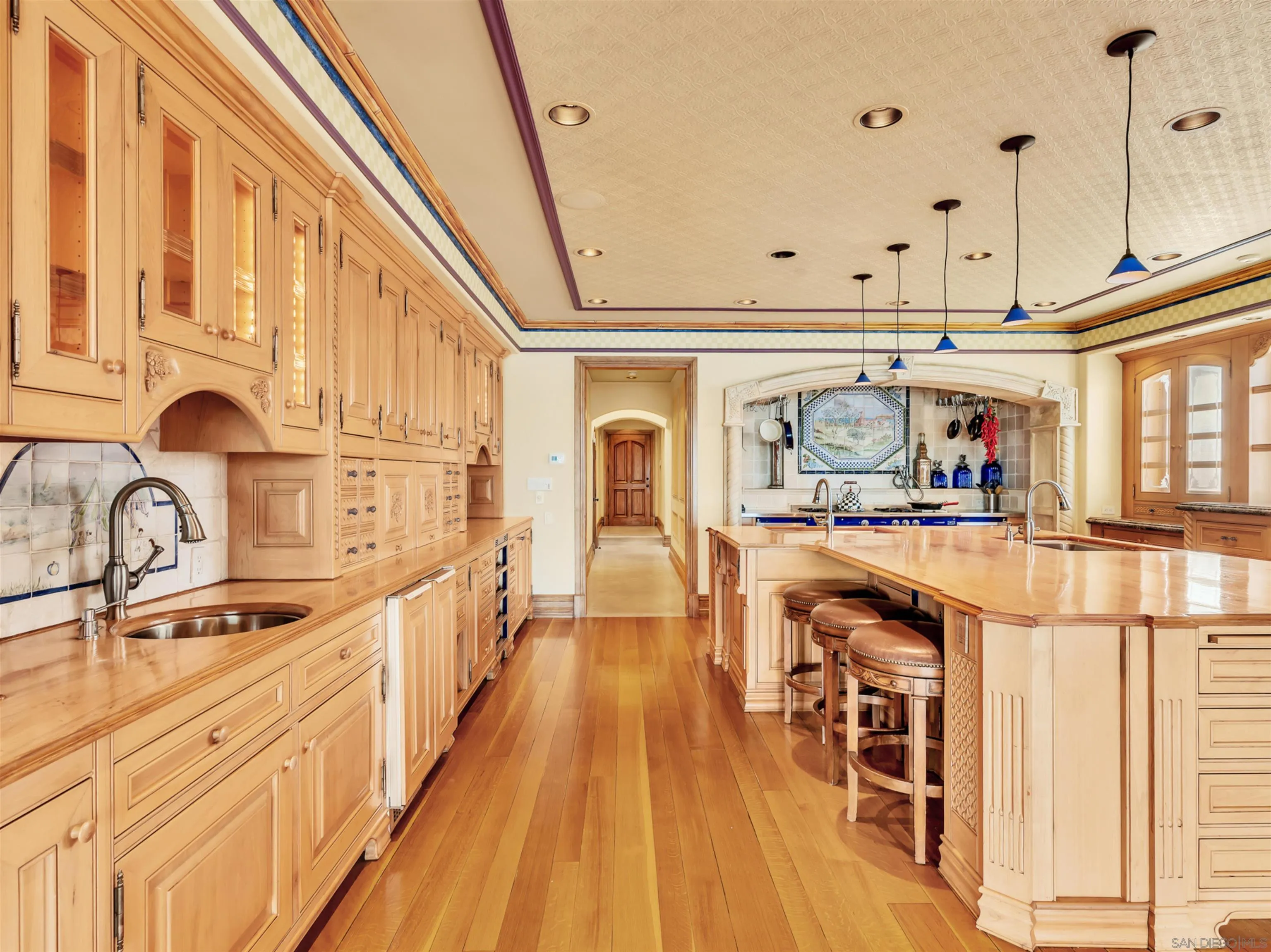 https://cdn.realtyfeed.com/cdn/127/260022603/ca5f788251fb0cafb83e28a27b494488.webp