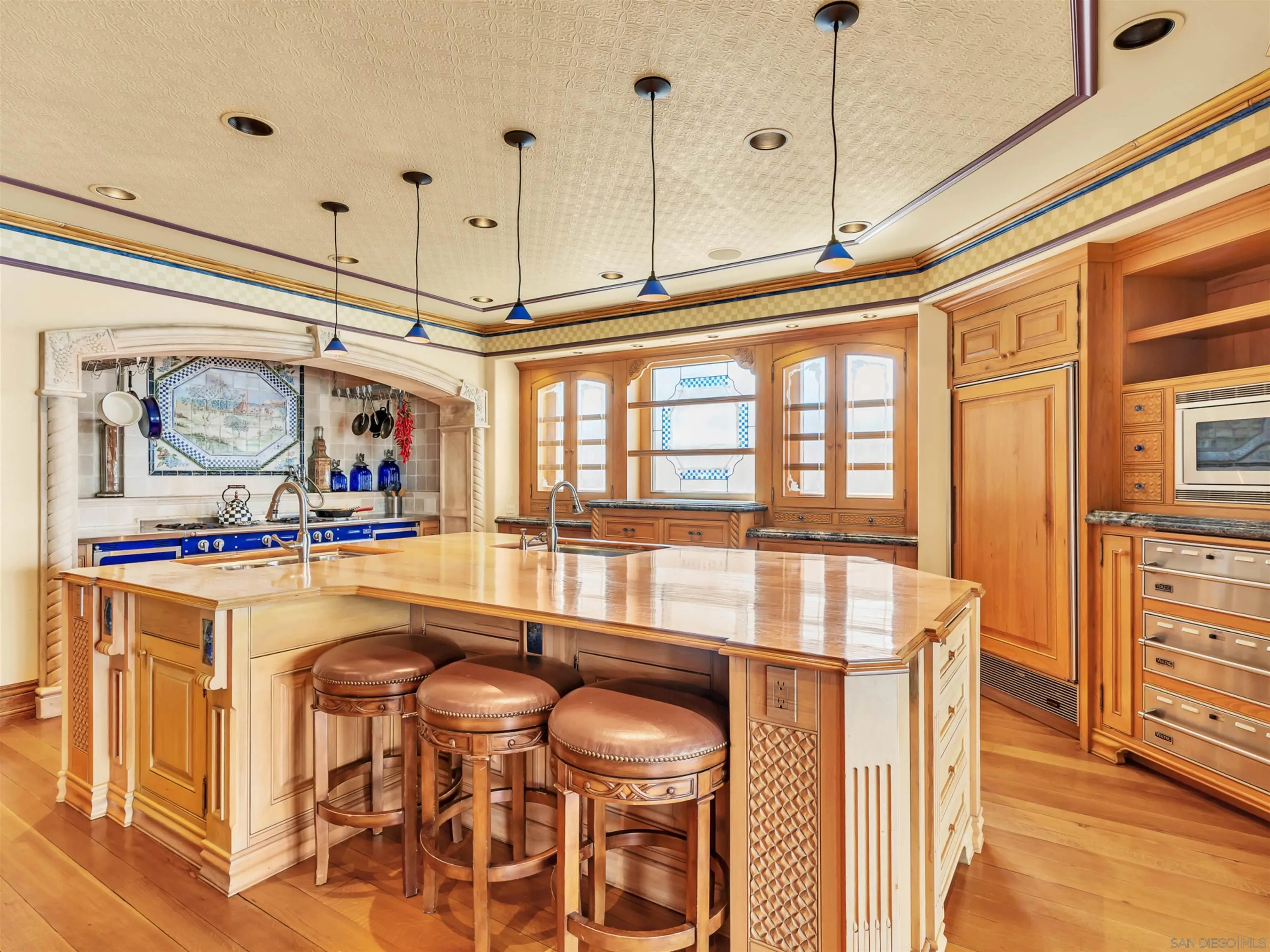 https://cdn.realtyfeed.com/cdn/127/260022603/d52a397634f402d269f6d2521ae6d7ca.webp