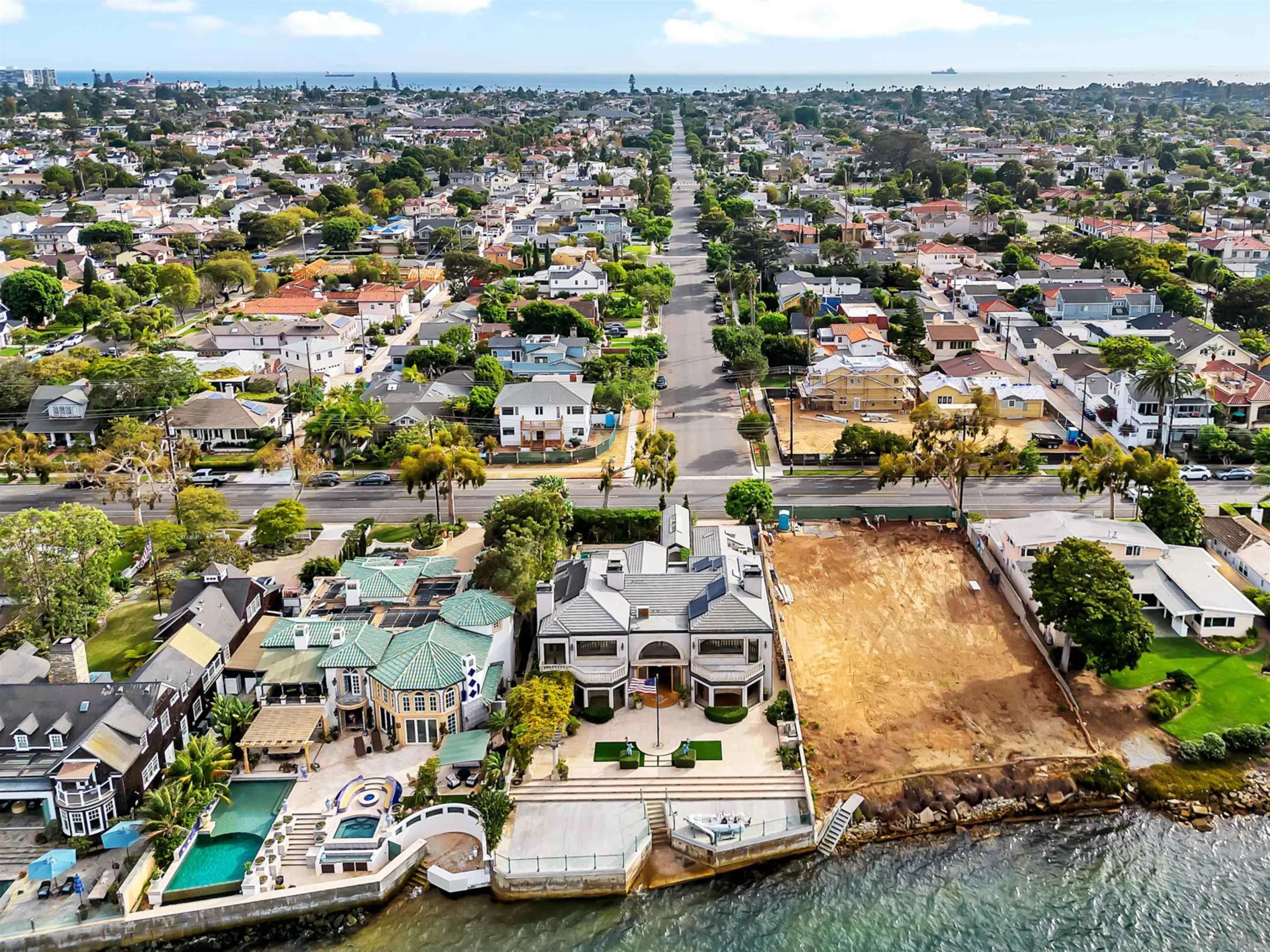 https://cdn.realtyfeed.com/cdn/127/260022603/de0f83bd672bbc98503486c734eae667.webp