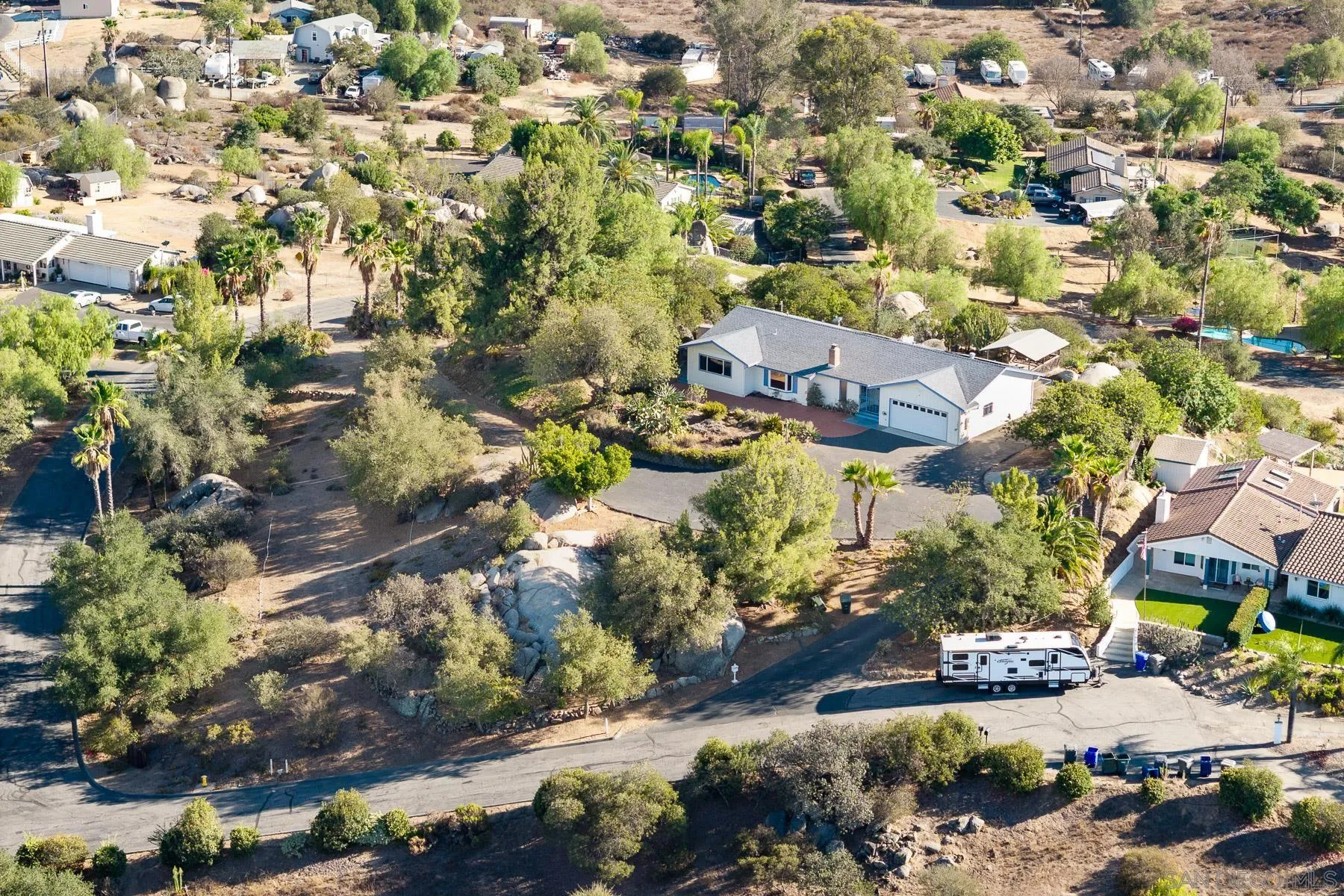 https://cdn.realtyfeed.com/cdn/127/260022604/815a1d9d3a7530981ed7b92ce5133ef8.webp