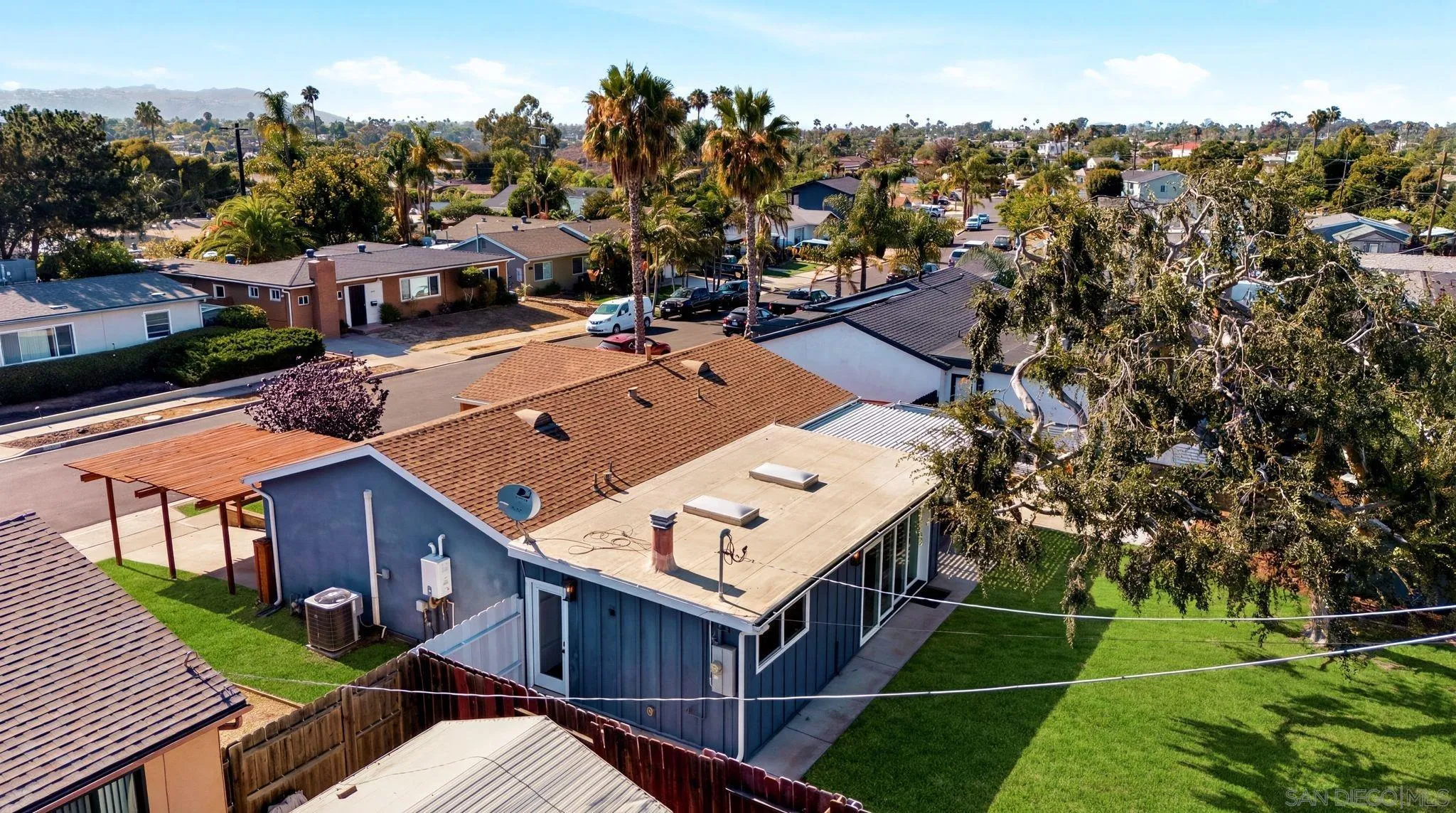 https://cdn.realtyfeed.com/cdn/127/260022607/0208cdd9ebea42cd8bef5a707434bd04.webp