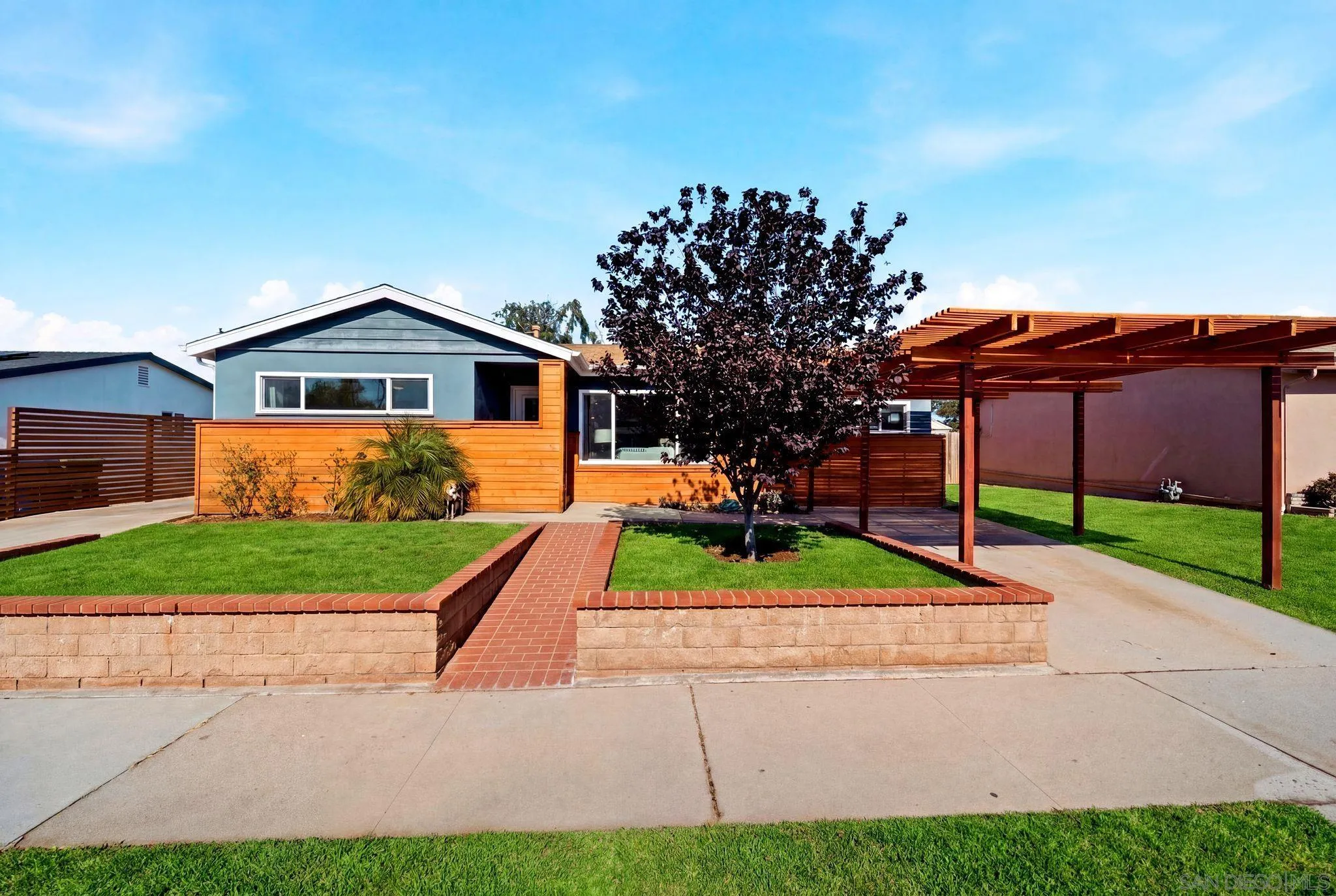 https://cdn.realtyfeed.com/cdn/127/260022607/0d7bce605da1641ddd8b6d84a253d2a0.webp