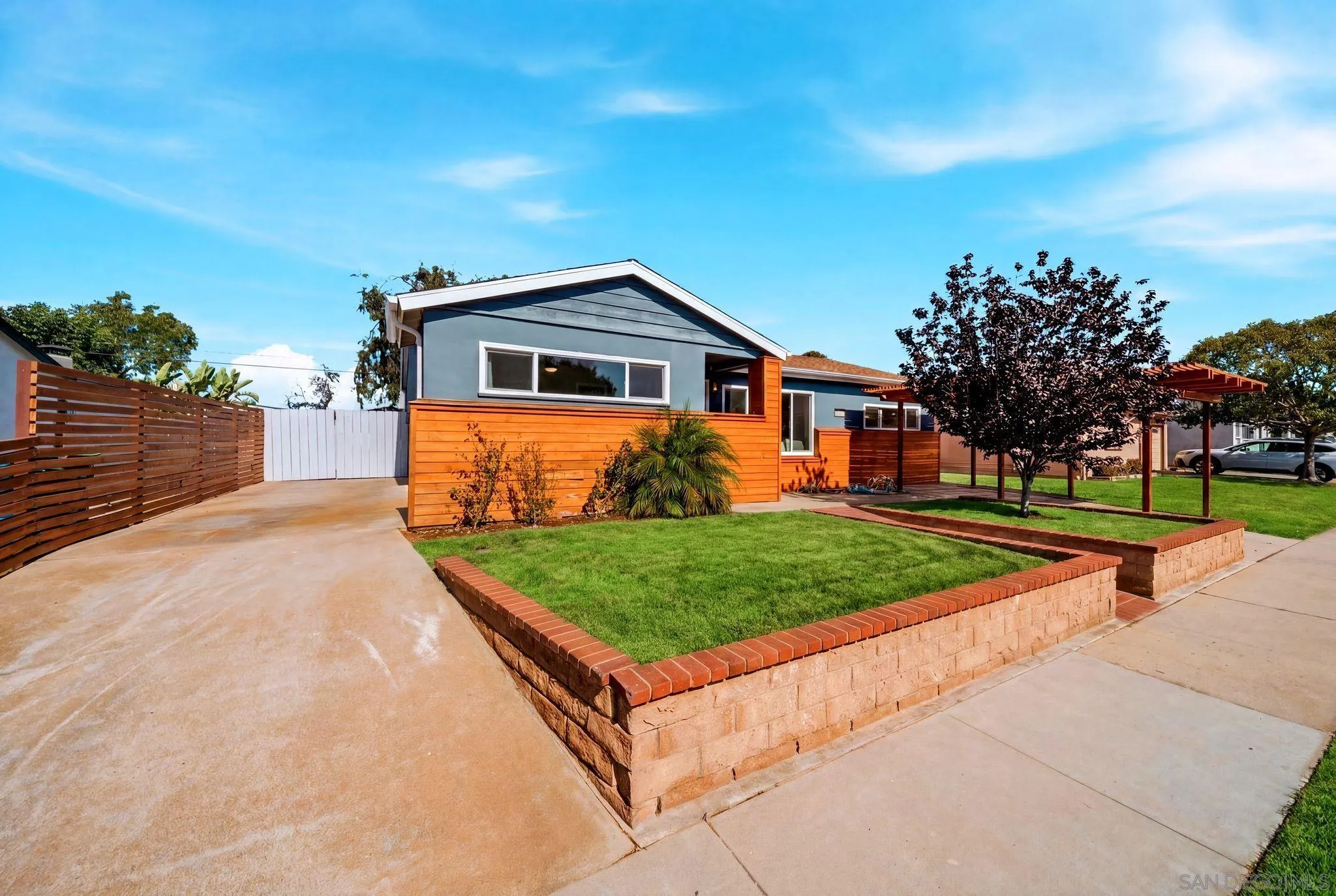 https://cdn.realtyfeed.com/cdn/127/260022607/399ffc1a0530389bae4e90438e95afd4.webp